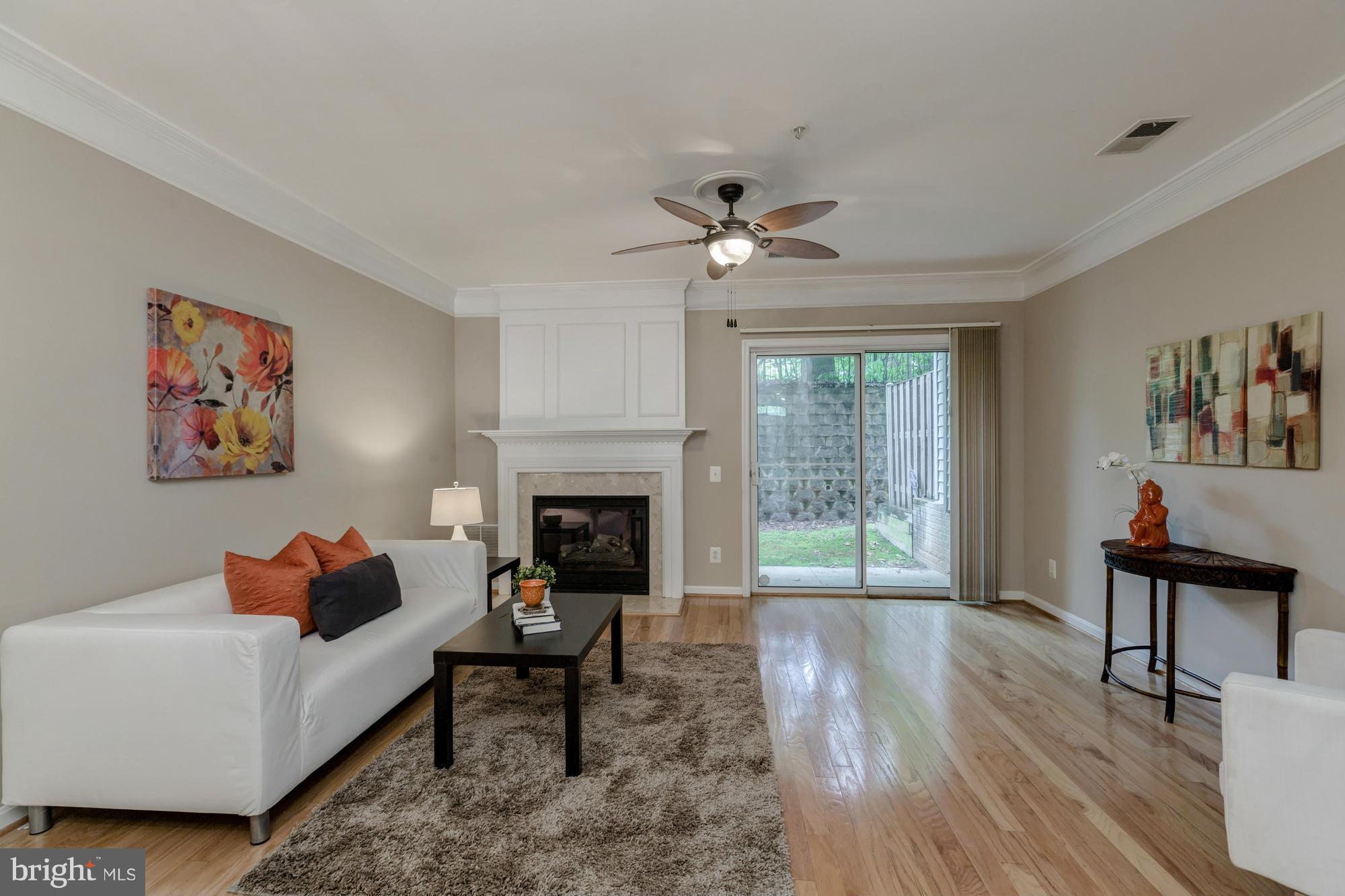 FAIR LAKES - Residential