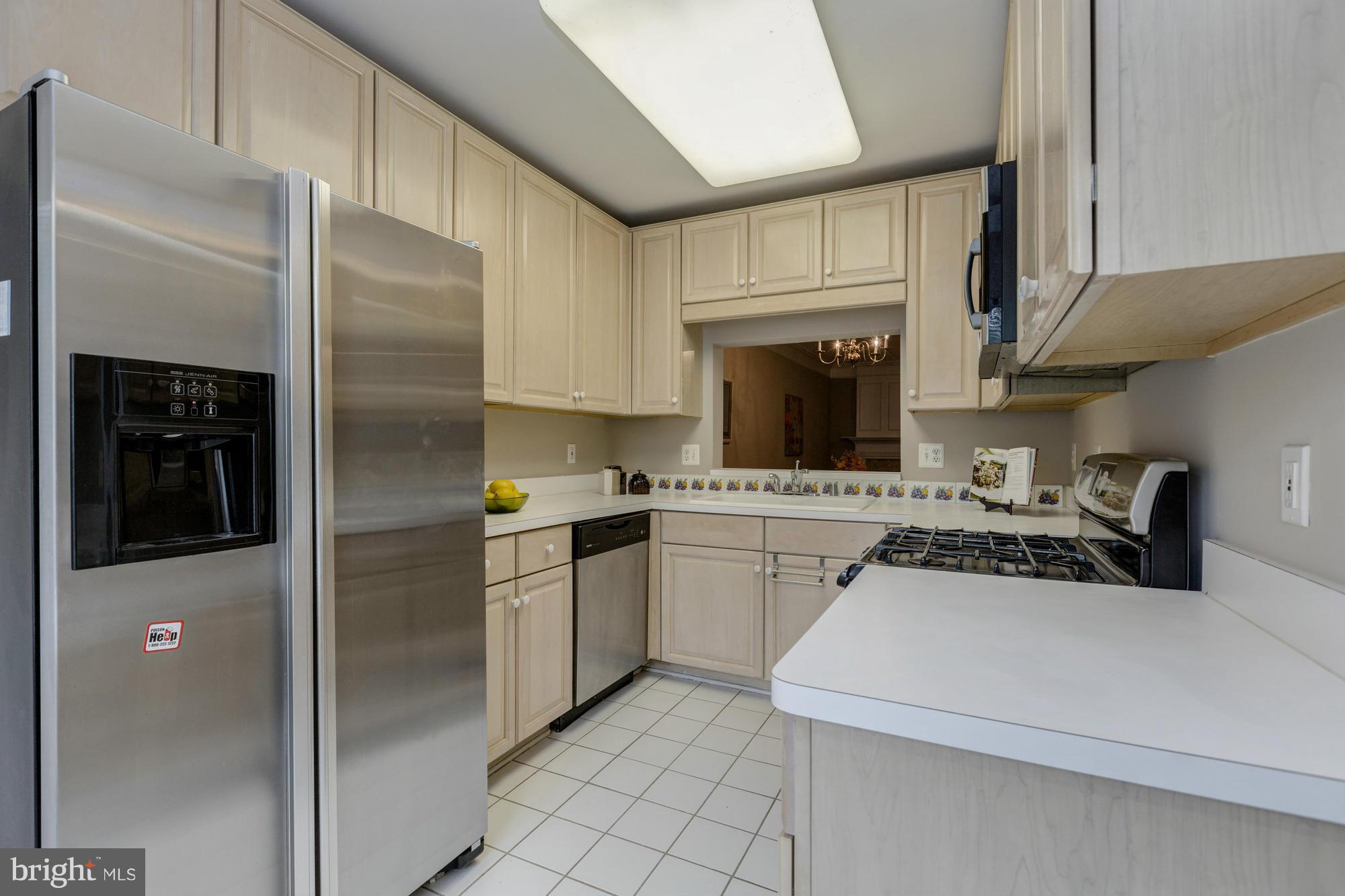 FAIR LAKES - Residential