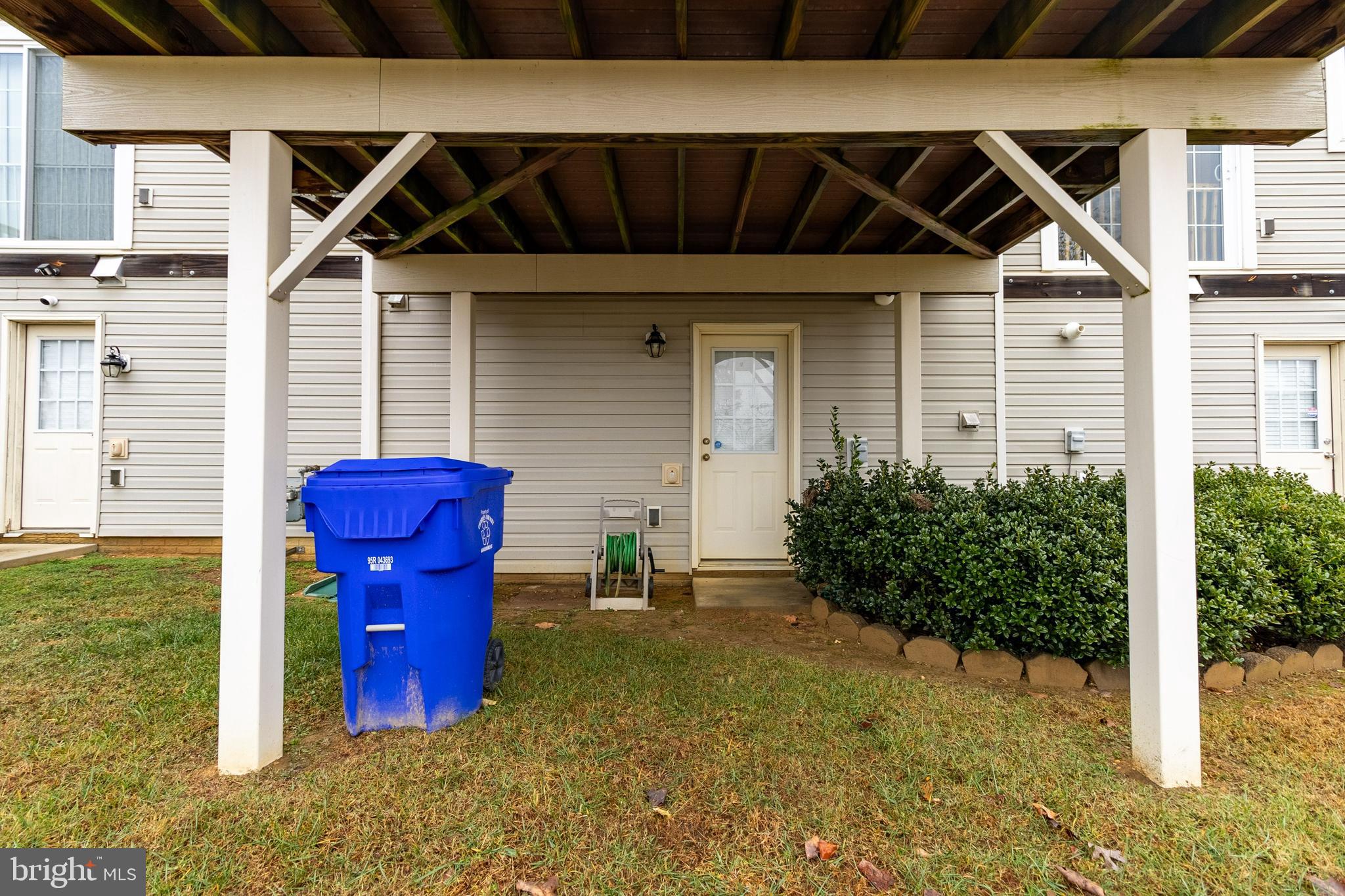 CHARLES COUNTY - Residential Lease