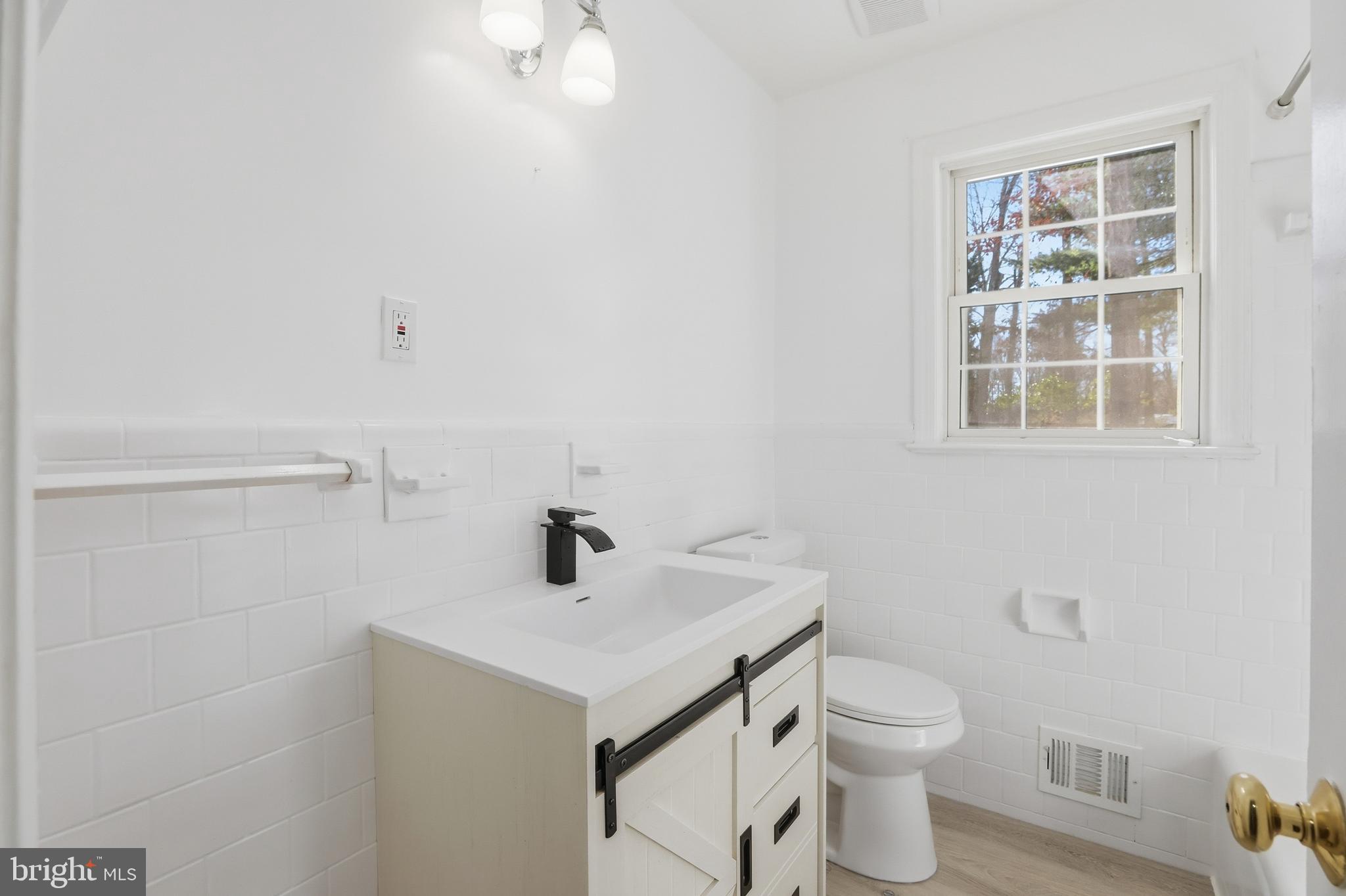 SHERWOOD FOREST - Residential