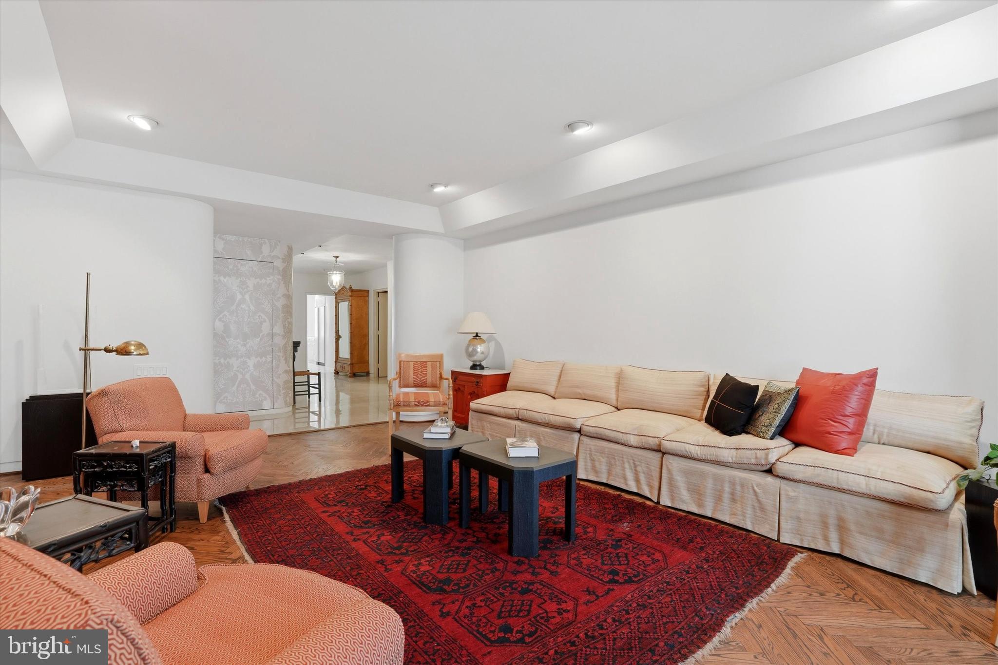 220 W RITTENHOUSE SQUARE 00 22C