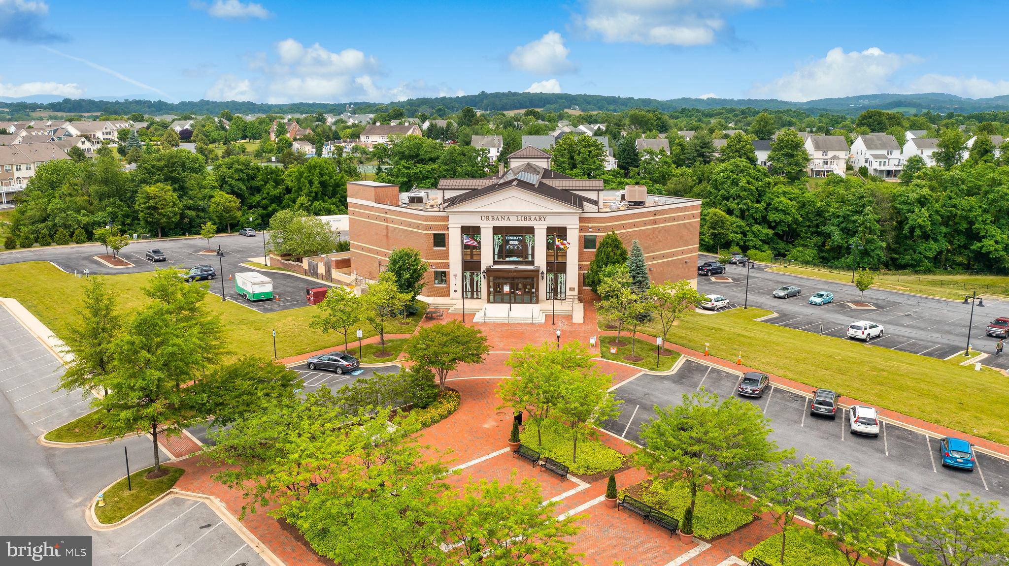 VILLAGES OF URBANA - Residential Lease