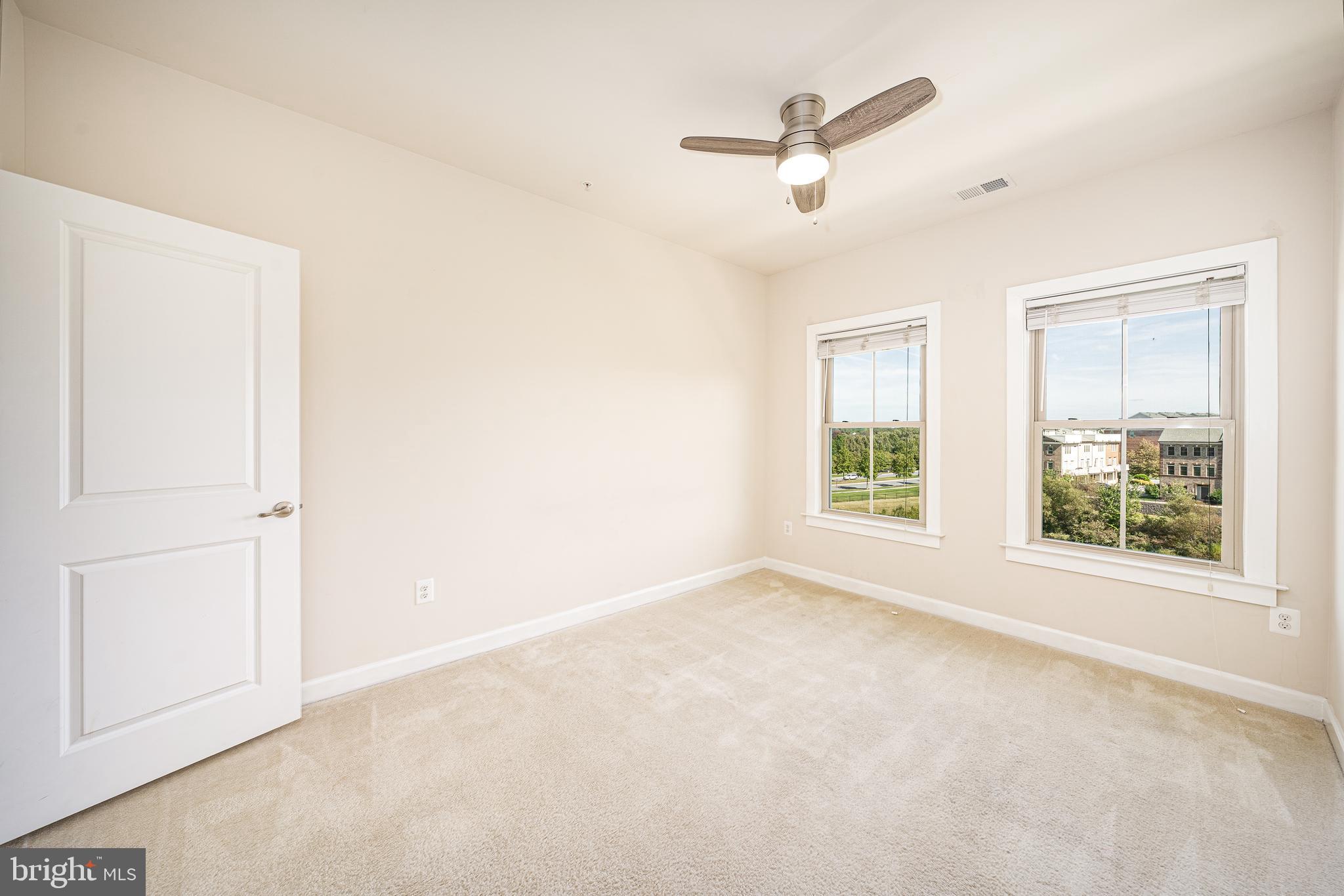 VILLAGES OF URBANA - Residential Lease