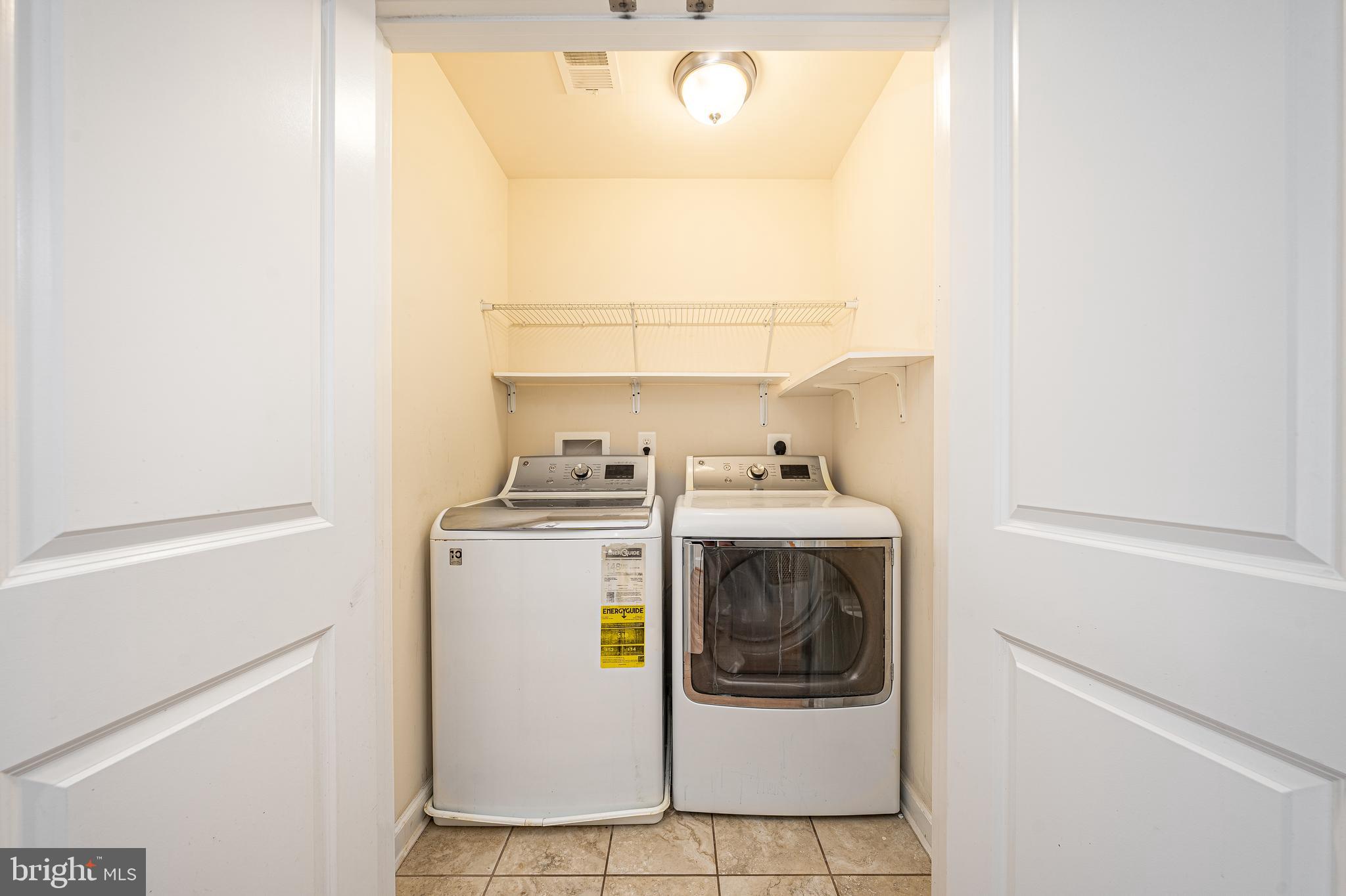 VILLAGES OF URBANA - Residential Lease