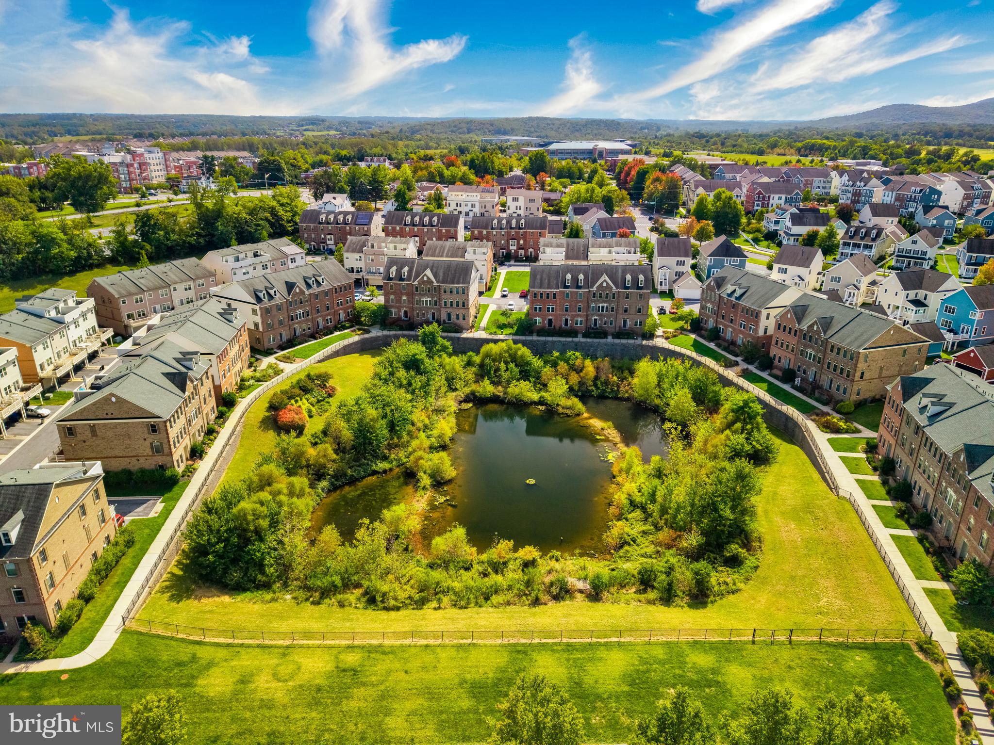 VILLAGES OF URBANA - Residential Lease