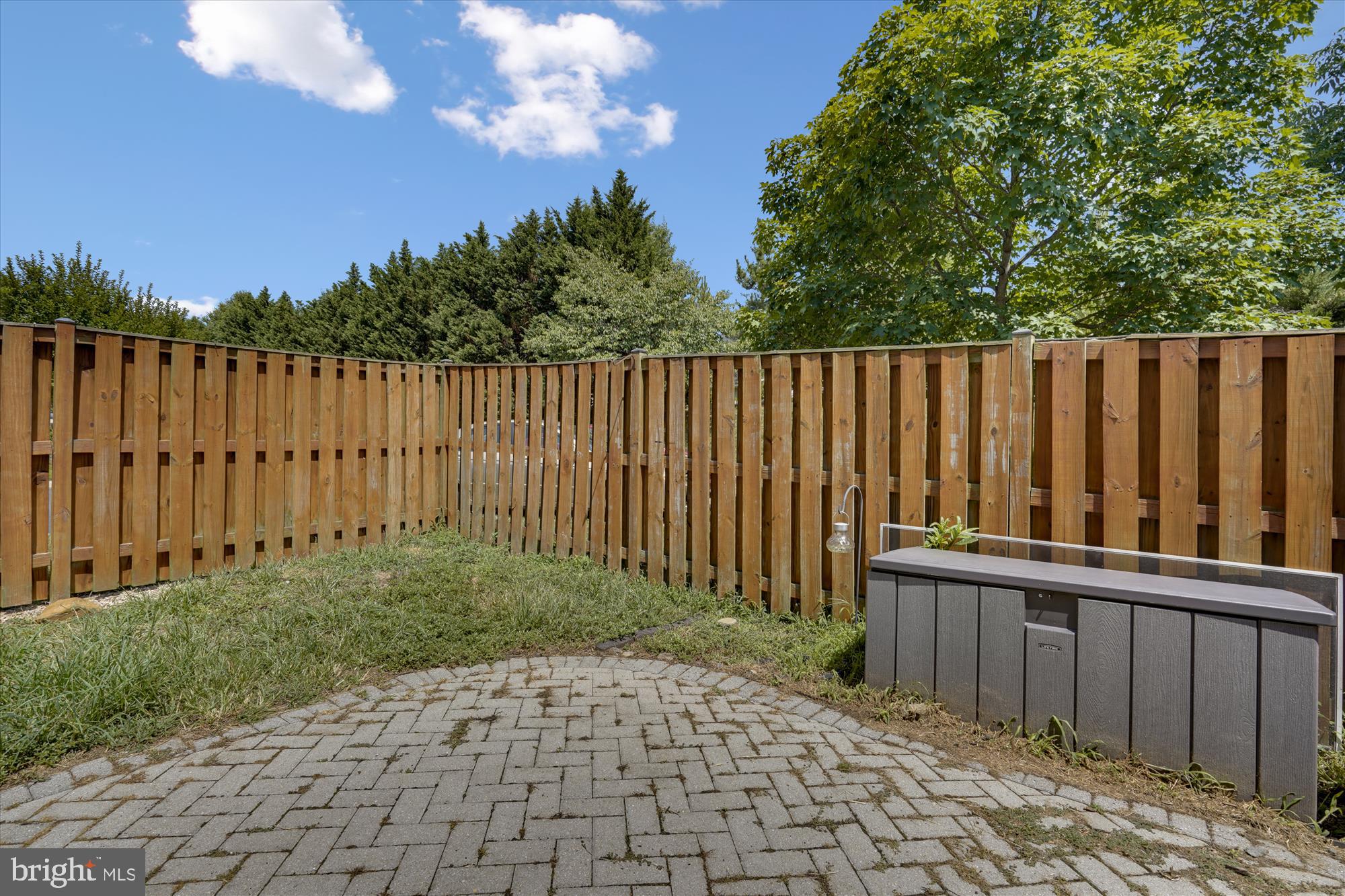 BRAEMAR/HIGHLAND - Residential