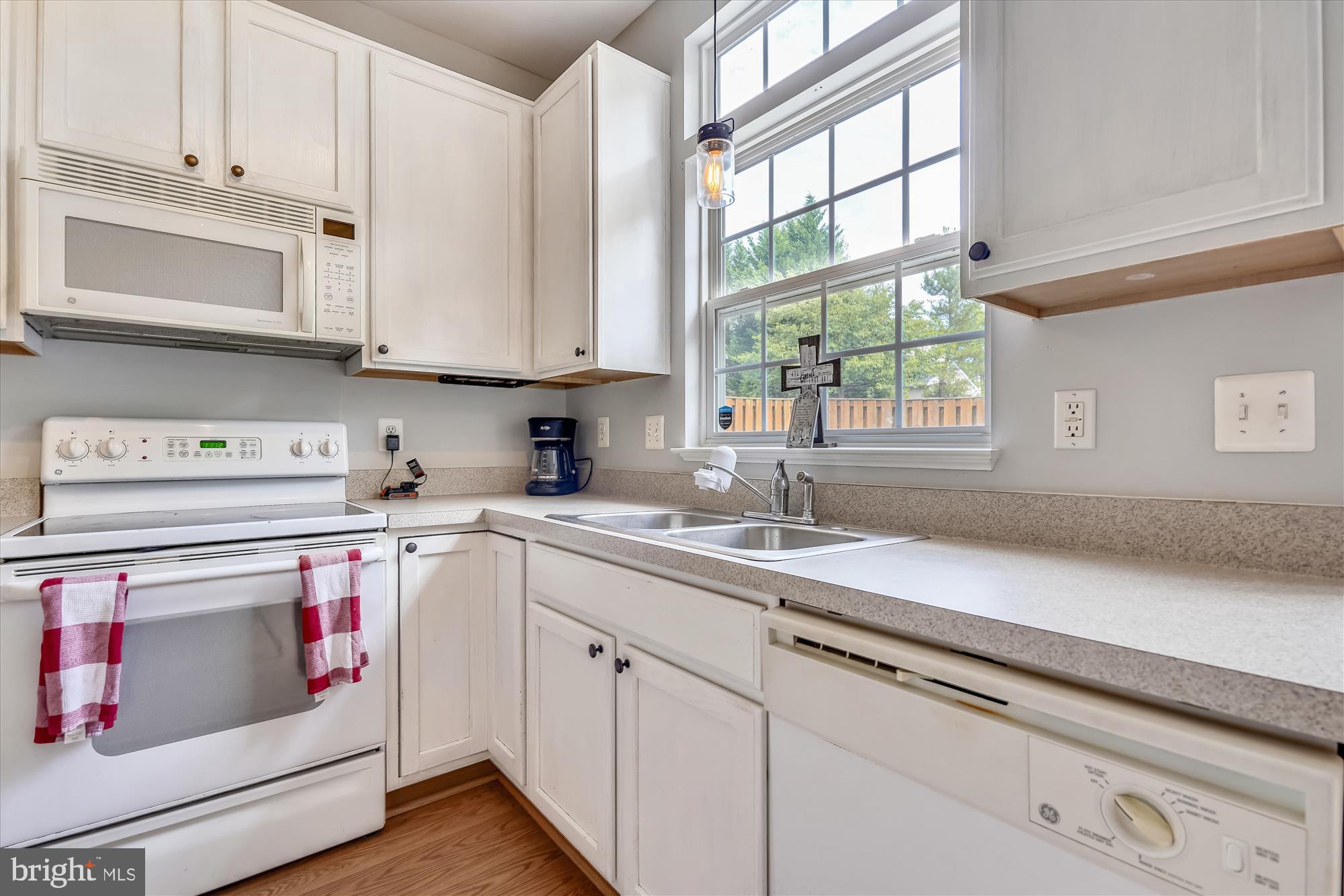 BRAEMAR/HIGHLAND - Residential