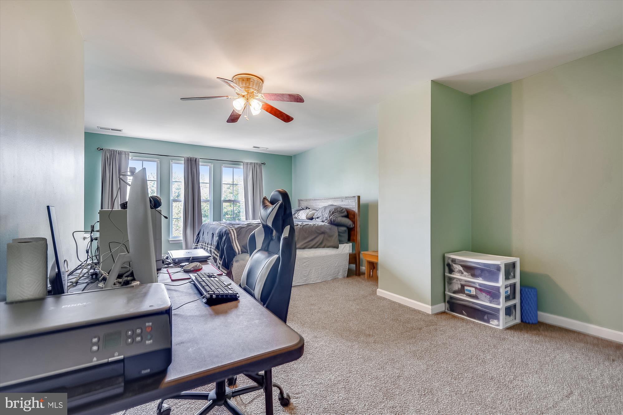 BRAEMAR/HIGHLAND - Residential