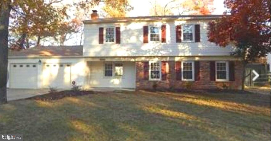 Make sure to put this one at the top of your list! This home boasts hardwood floors, stainless steel appliances, granite counters, large sunroom, fenced in backyard, fireplace and more! Pets are also welcomed on a case-by-case basis. The backyard fence is fairly low, so for the protection of any fur babies, the owner will only allow smaller pets. There is a pet deposit for any accepted animals. There's also a community center (pool, clubhouse, tennis courts) that the owner will sign over access to for the new tenants. Hurry because this one is not going to last!