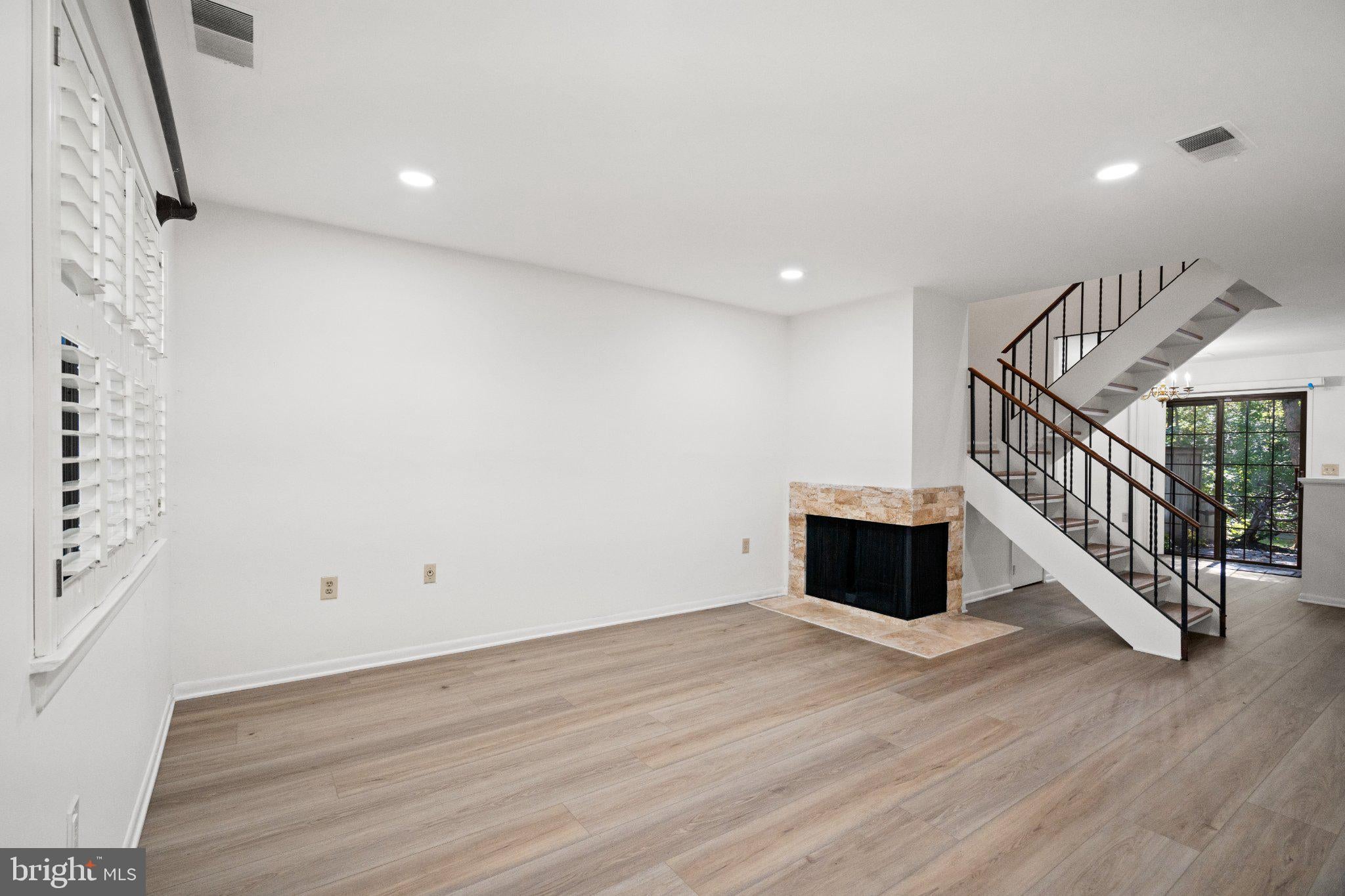 11307 HEADLANDS COURT