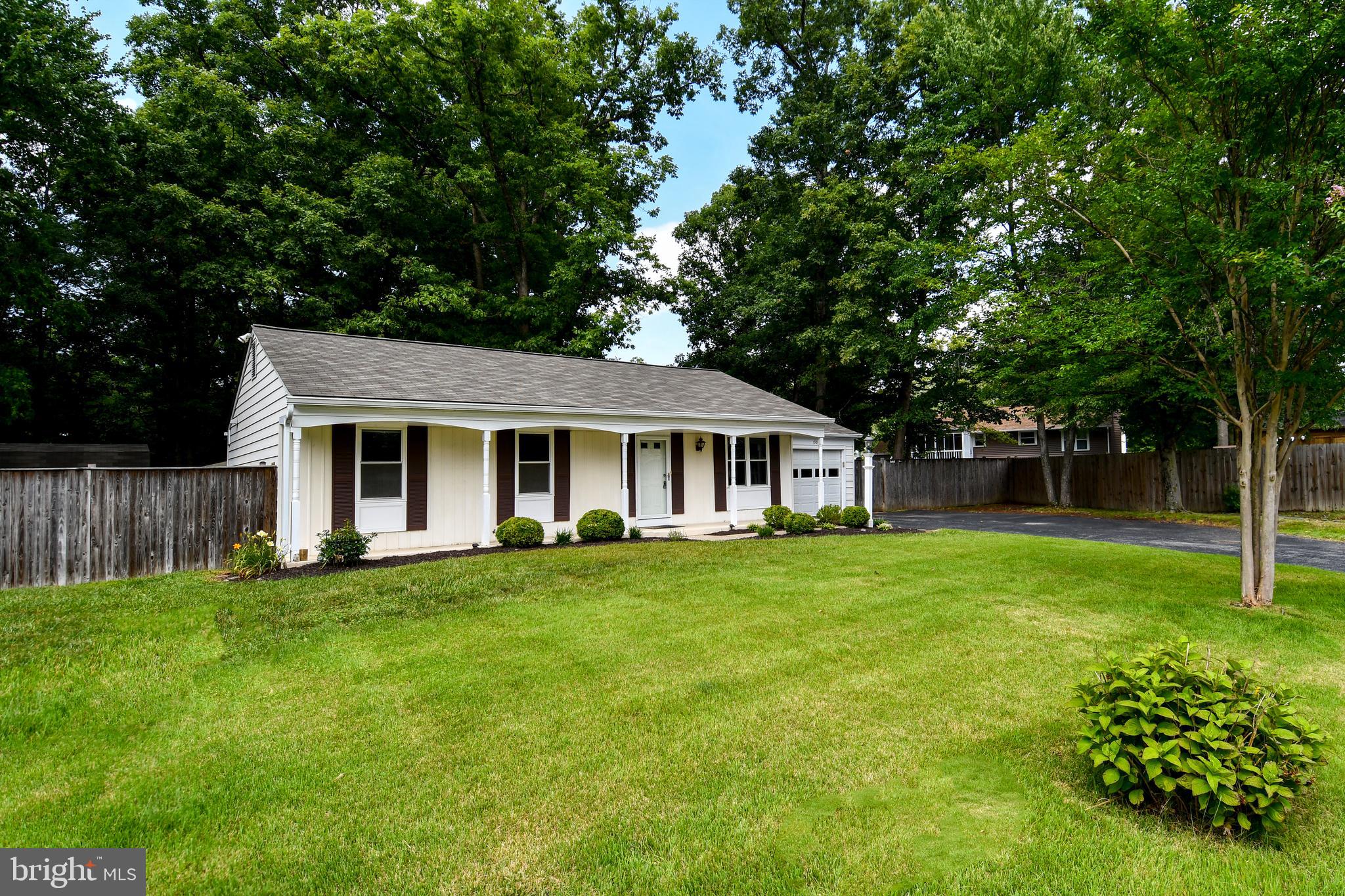 1900 BLACK OAK COURT