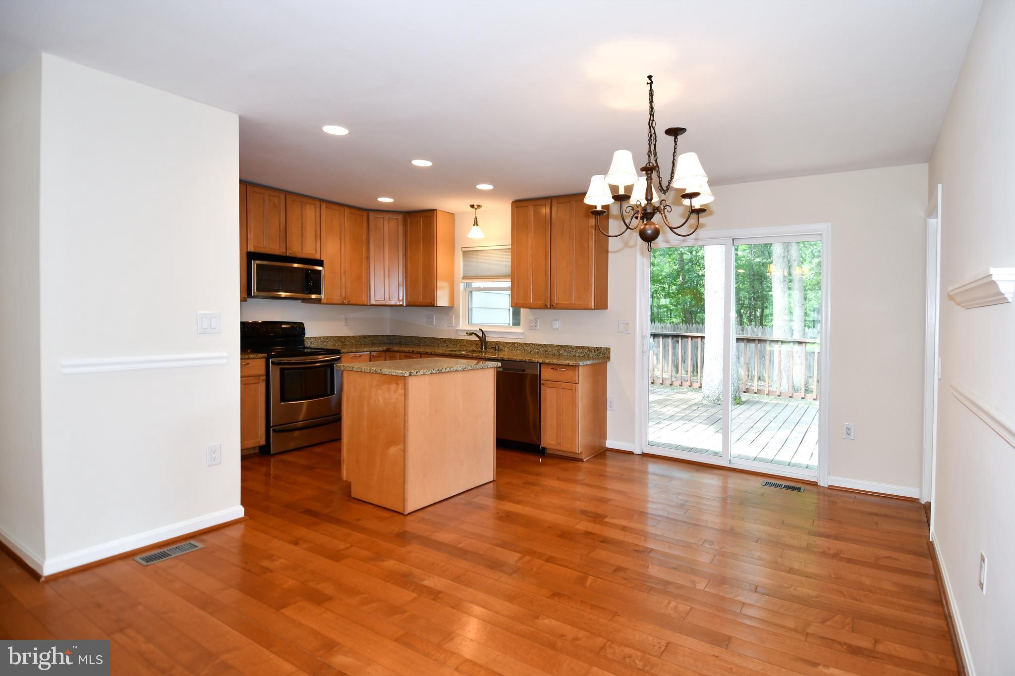 1900 BLACK OAK COURT