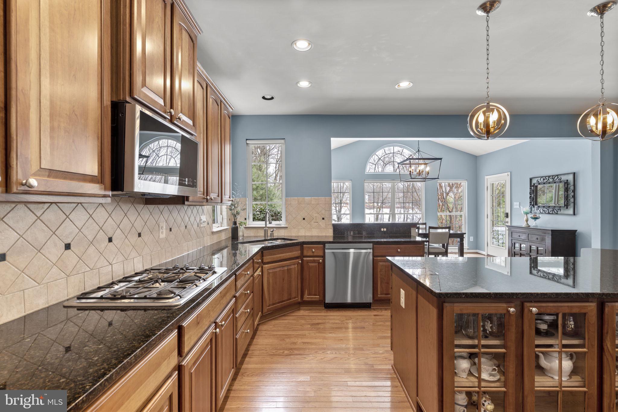 DENNIS PRESERVE - Residential