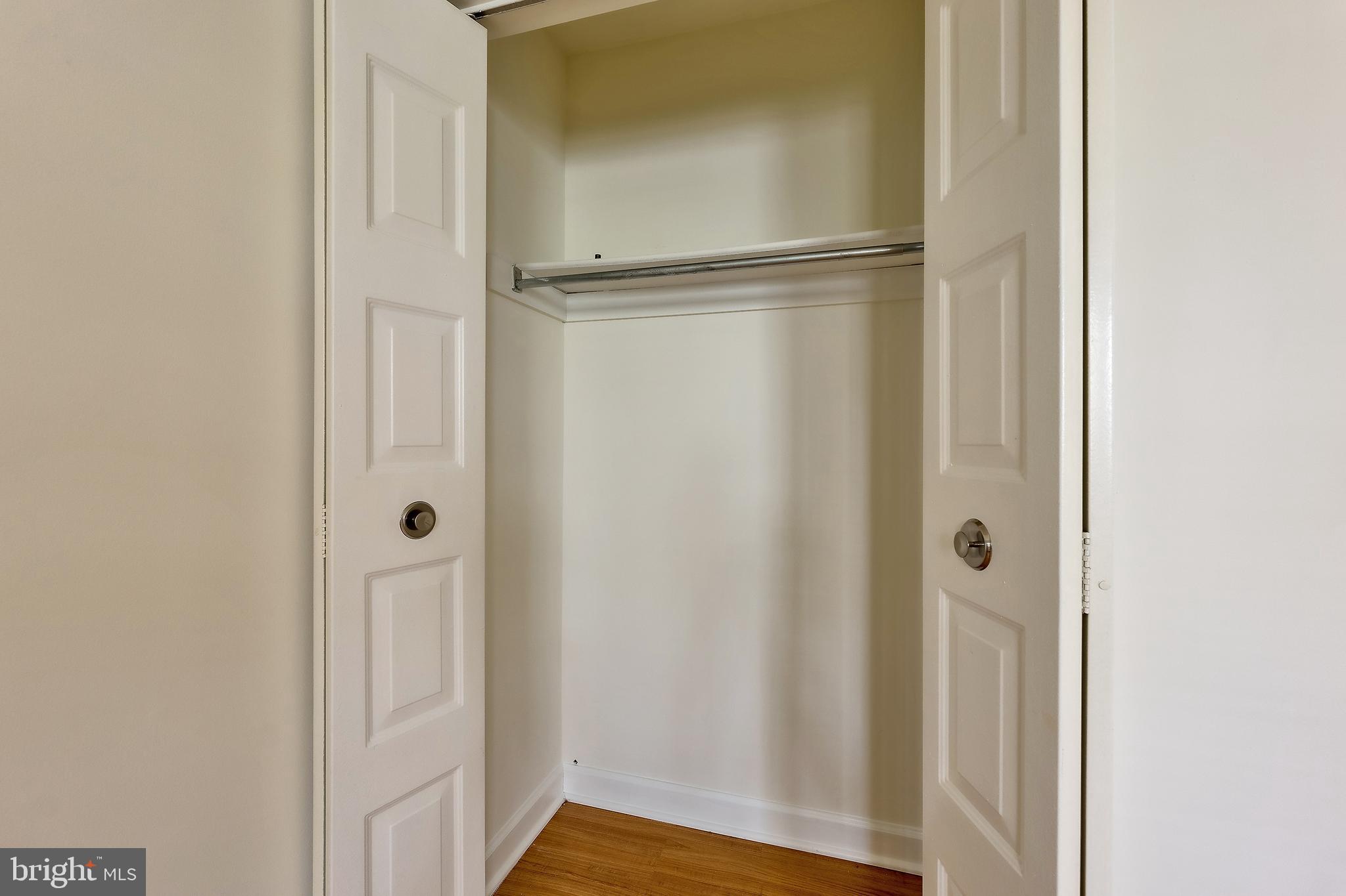 COLLEGE SQUARE - Residential Lease