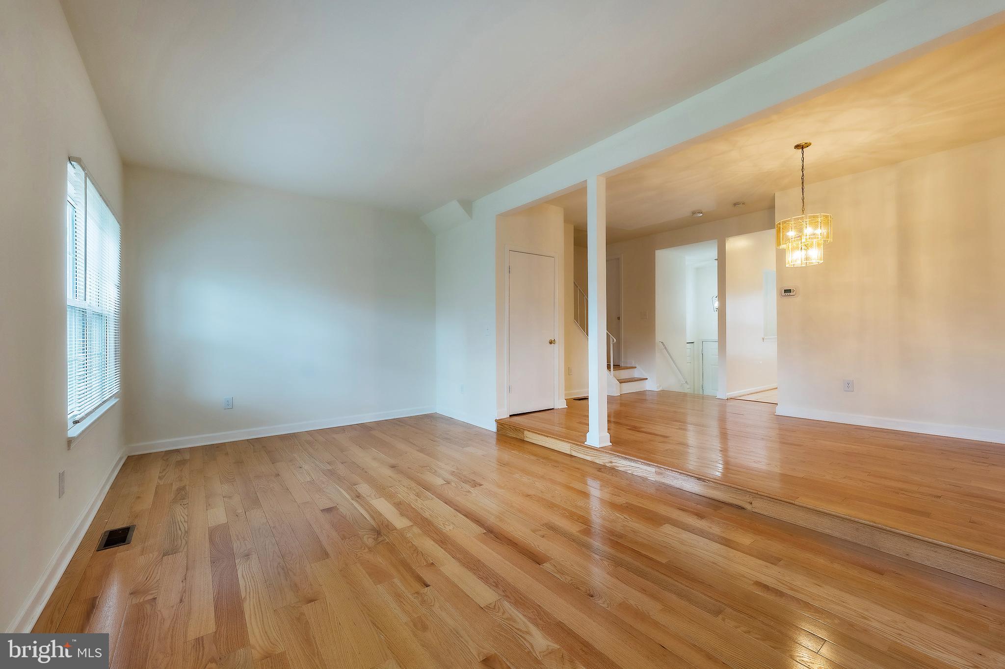 COLLEGE SQUARE - Residential Lease