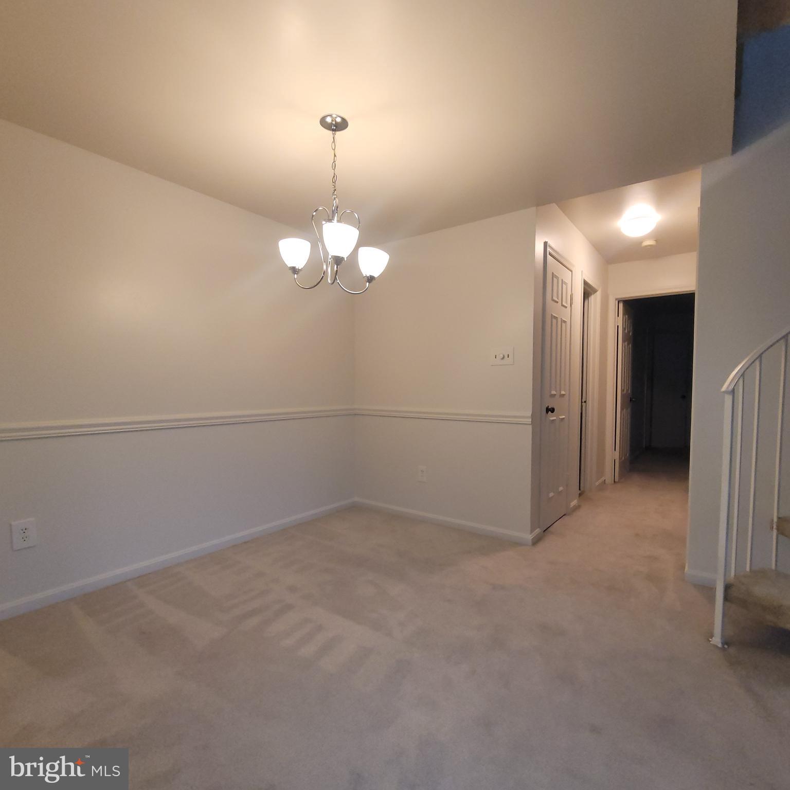 ESSEX HOUSE - Residential Lease