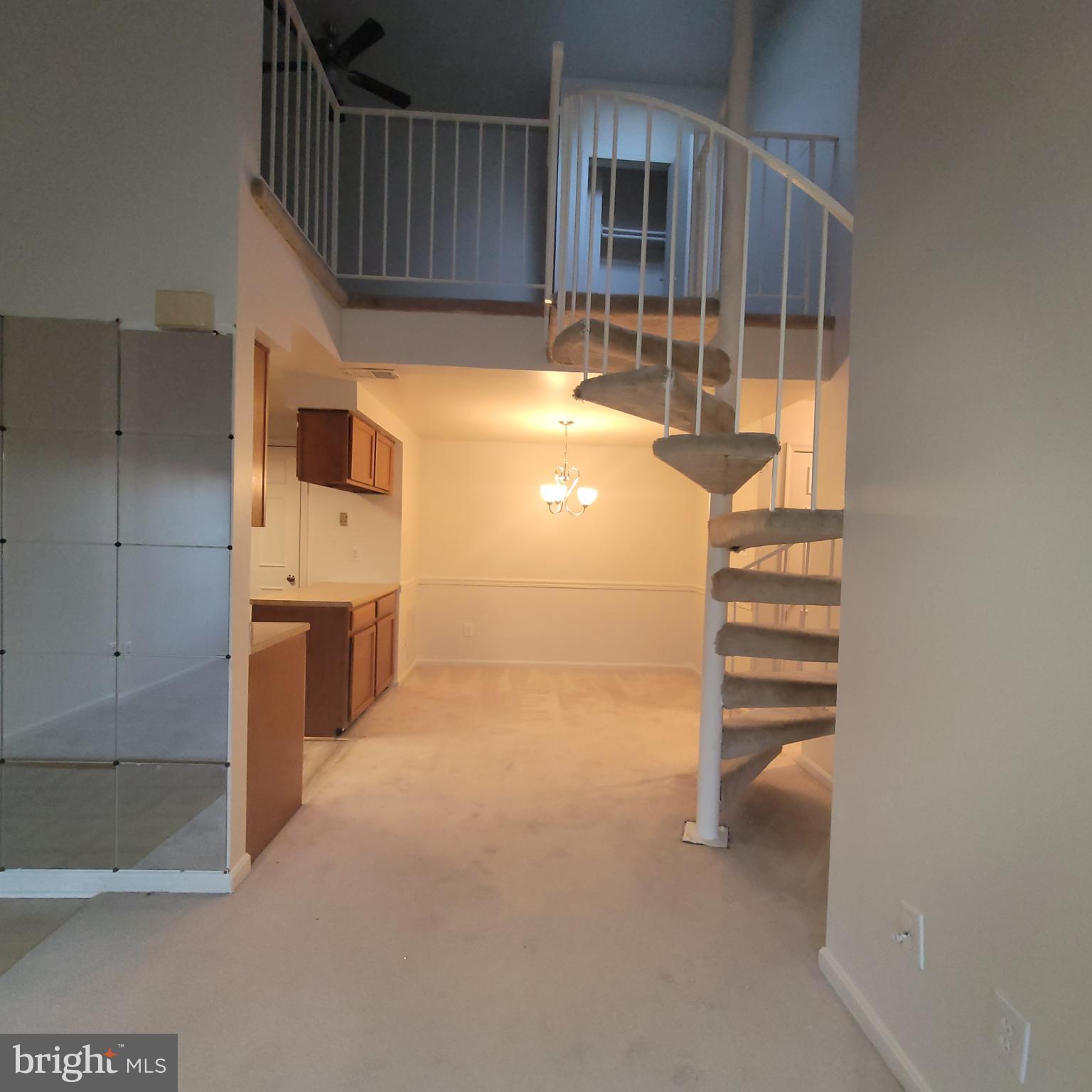 ESSEX HOUSE - Residential Lease