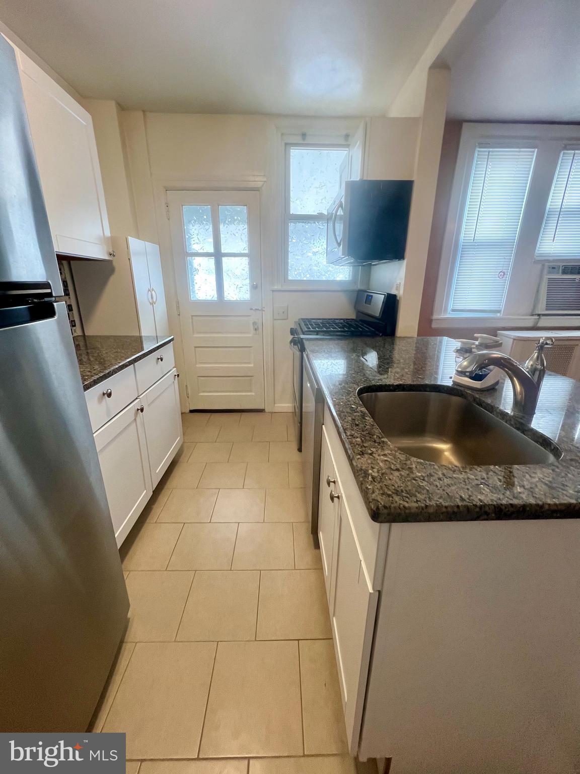 HIGHLAND PARK - Residential Lease