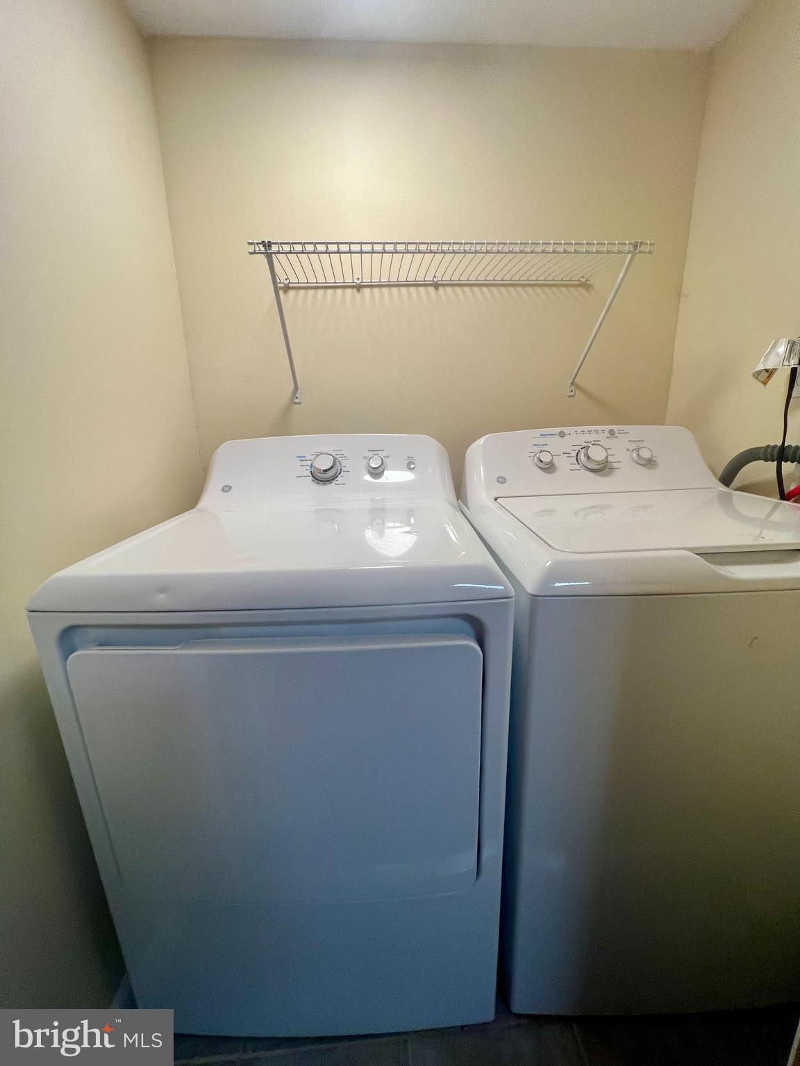 HIGHLAND PARK - Residential Lease