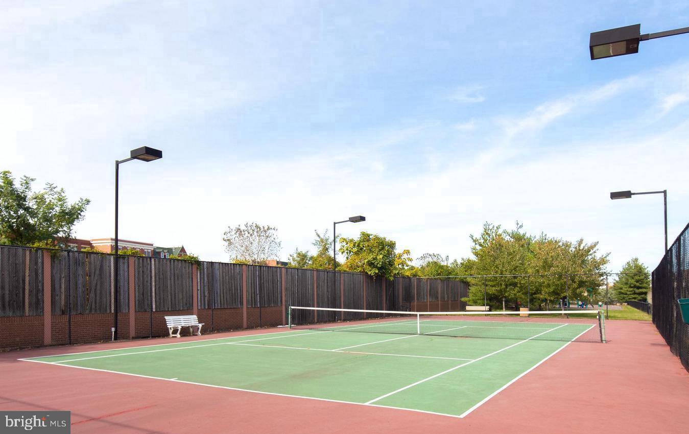 OLD TOWN GREENS - Residential Lease