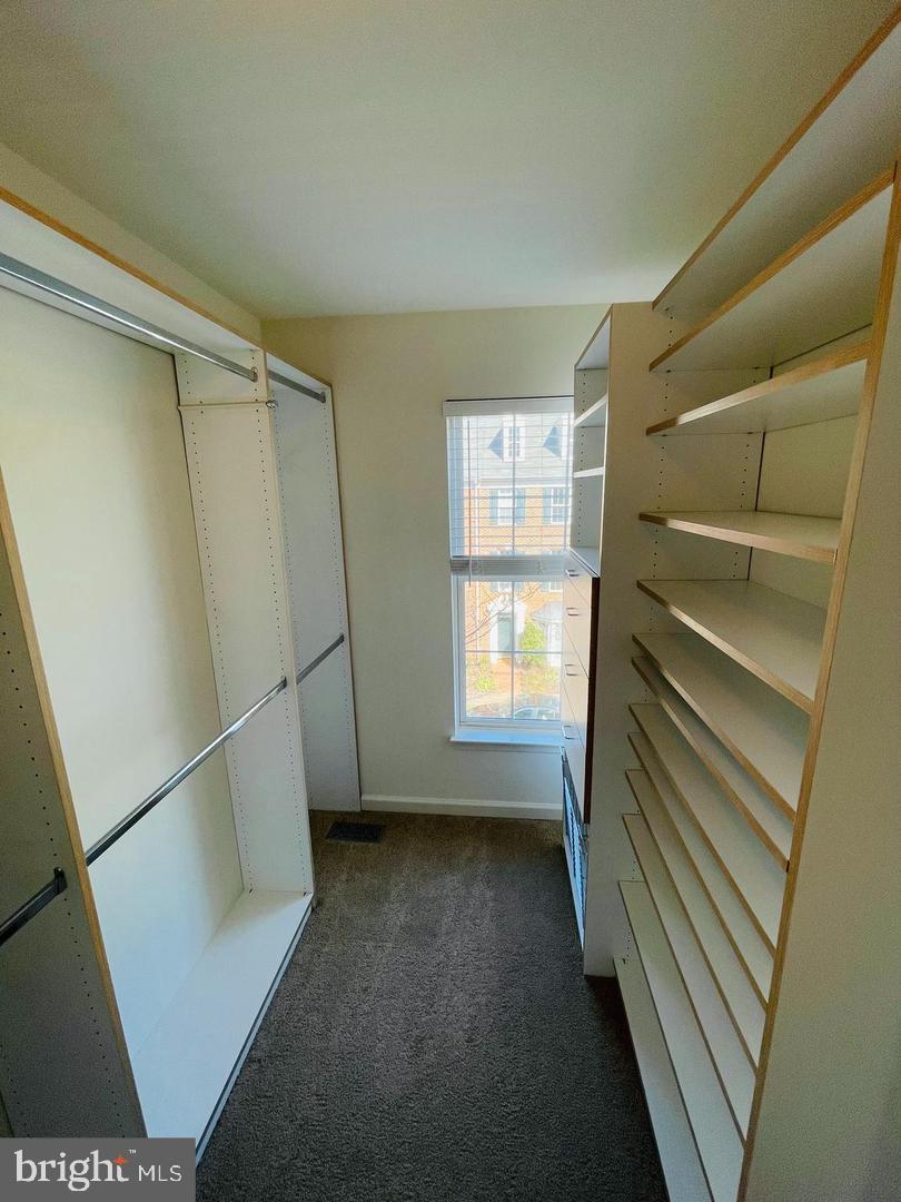 OLD TOWN GREENS - Residential Lease