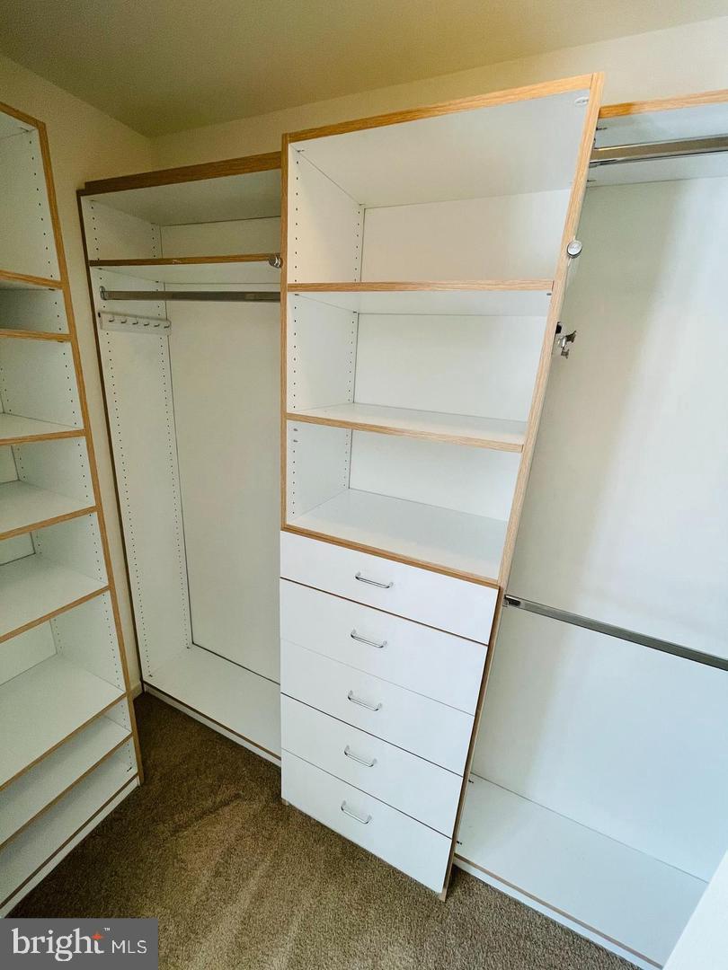 OLD TOWN GREENS - Residential Lease