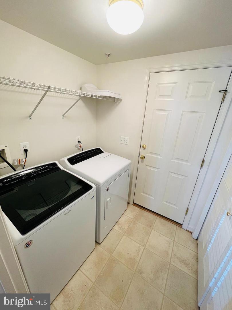 OLD TOWN GREENS - Residential Lease