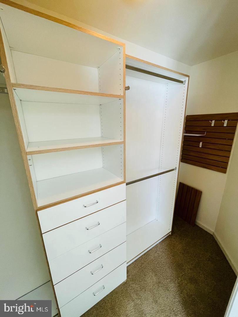 OLD TOWN GREENS - Residential Lease