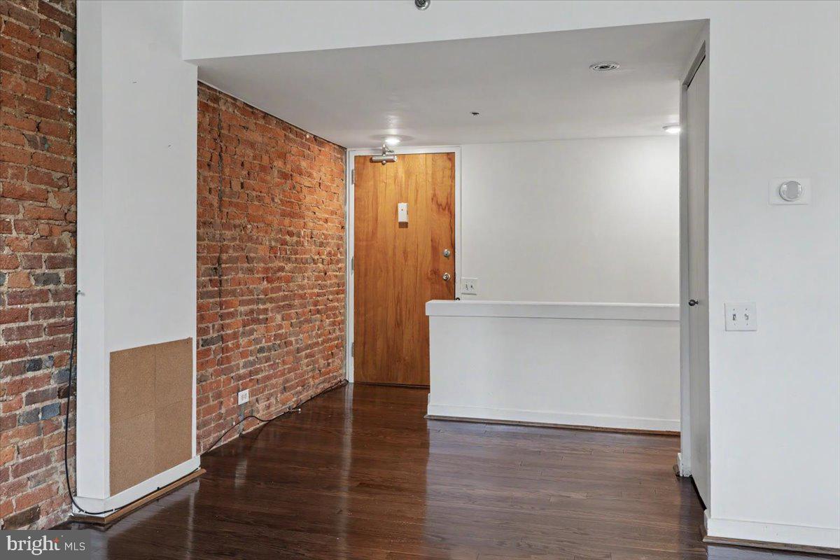 301 RACE STREET 316