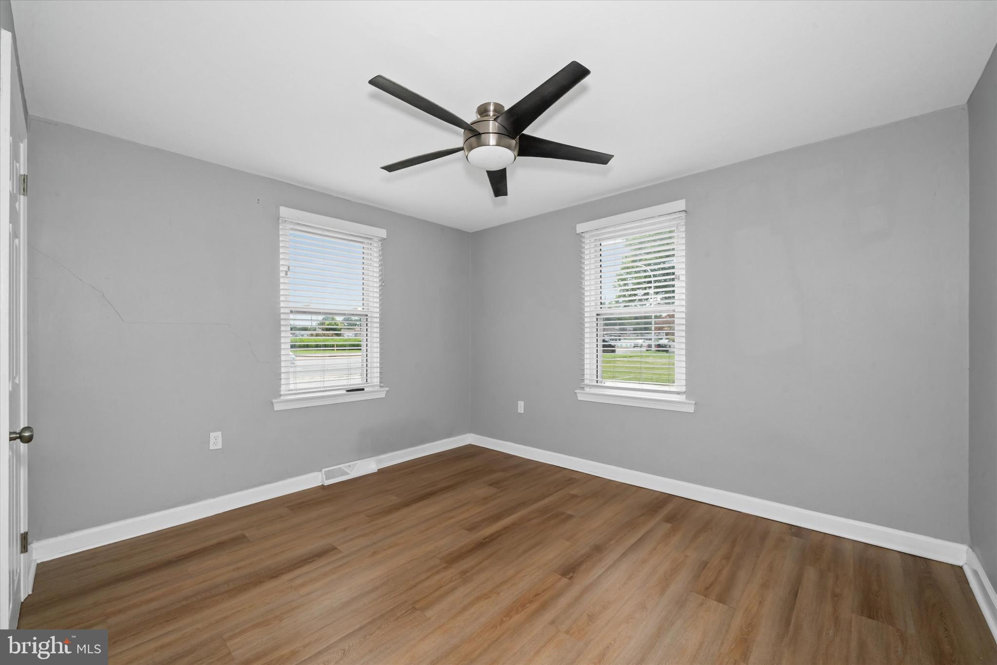 NEWARK - Residential