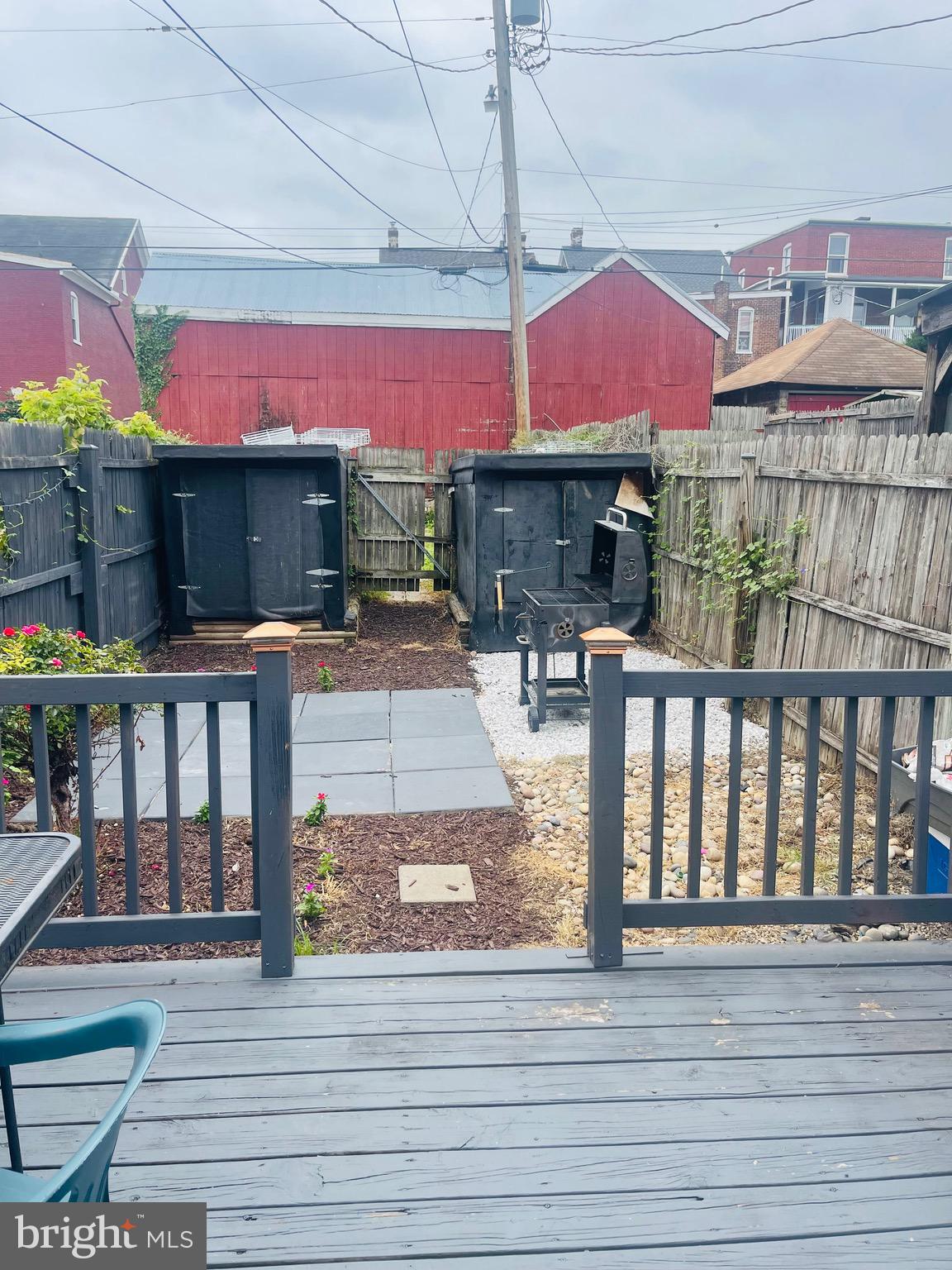 WEST END - Residential