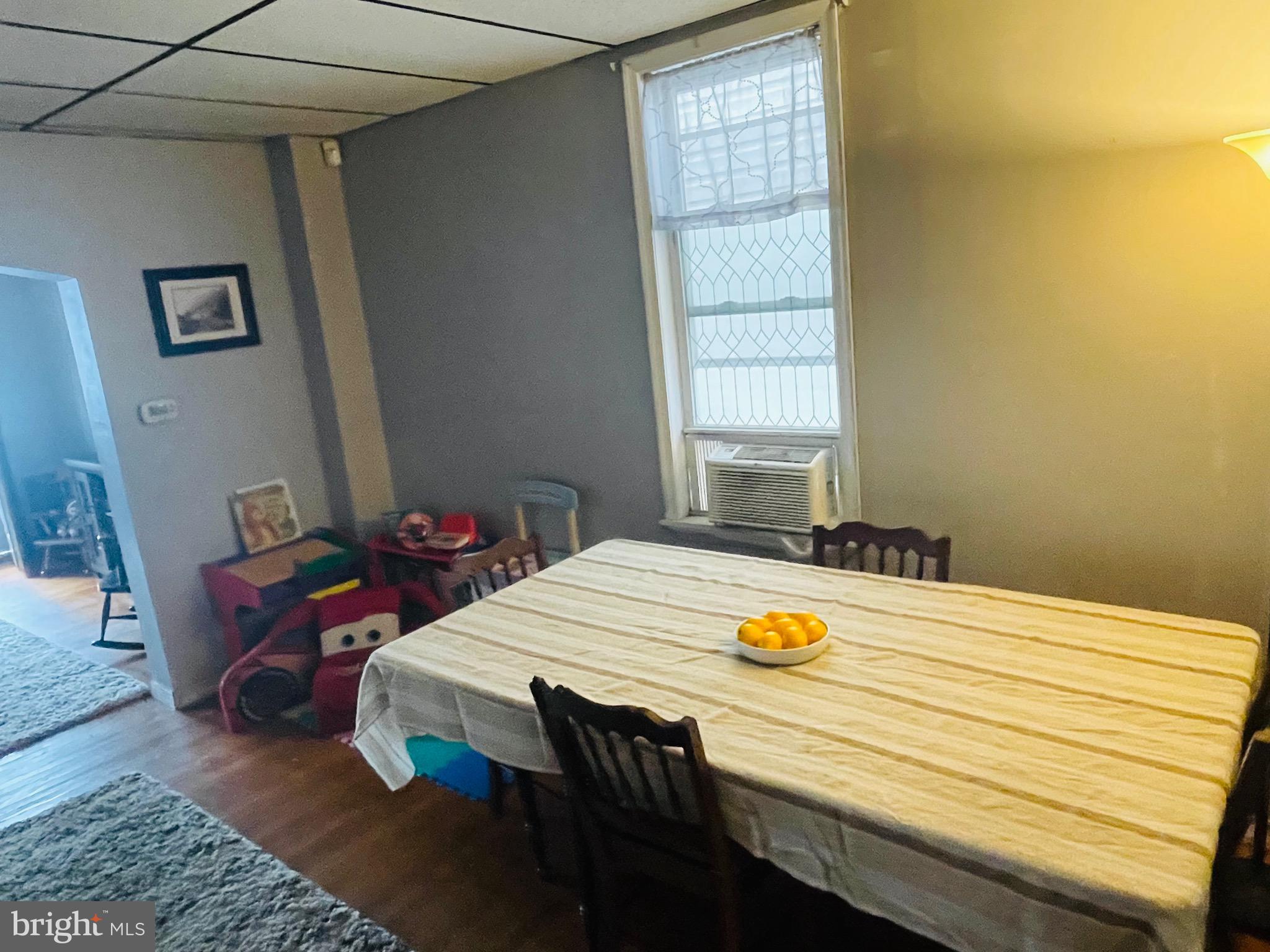 WEST END - Residential