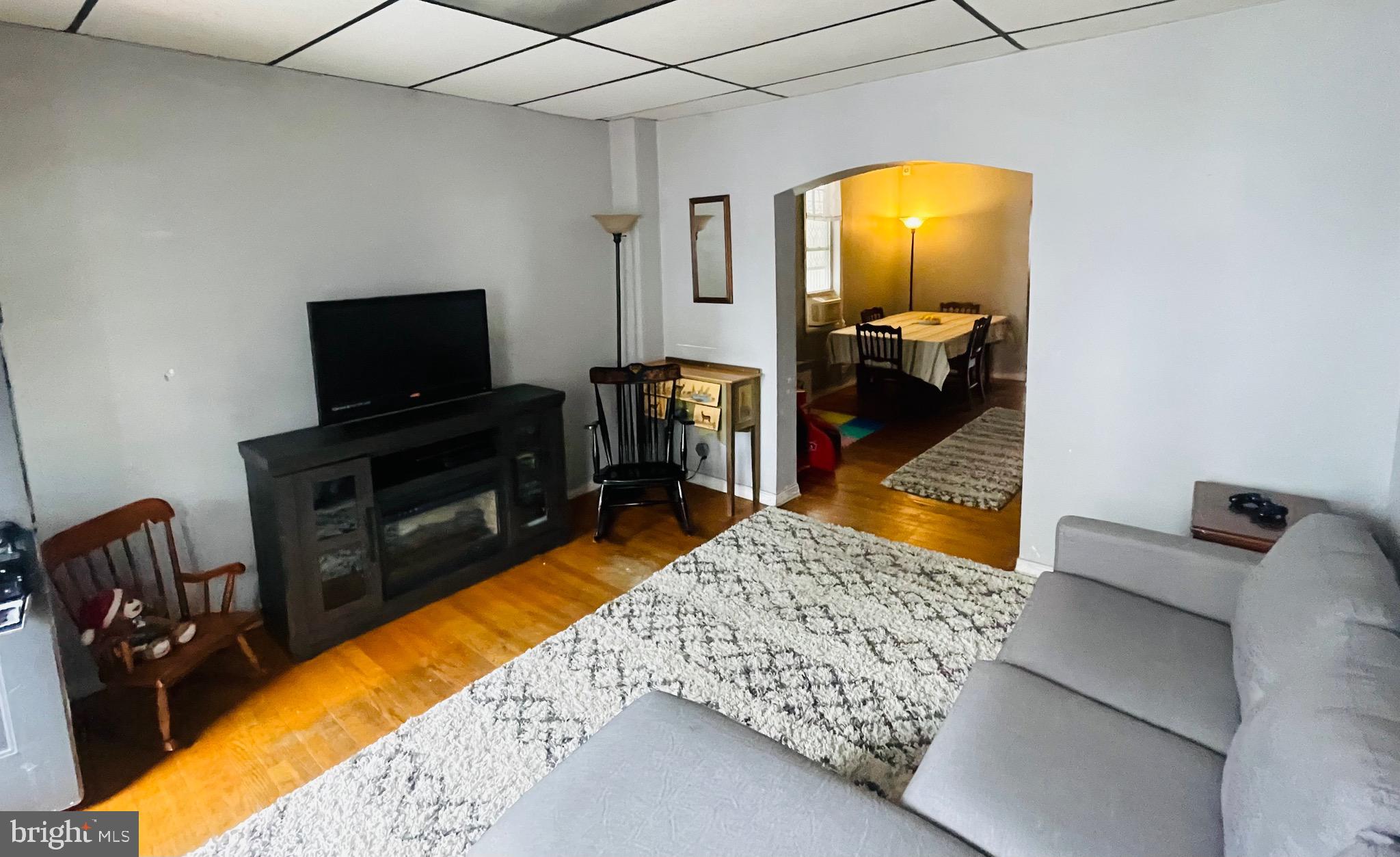 WEST END - Residential