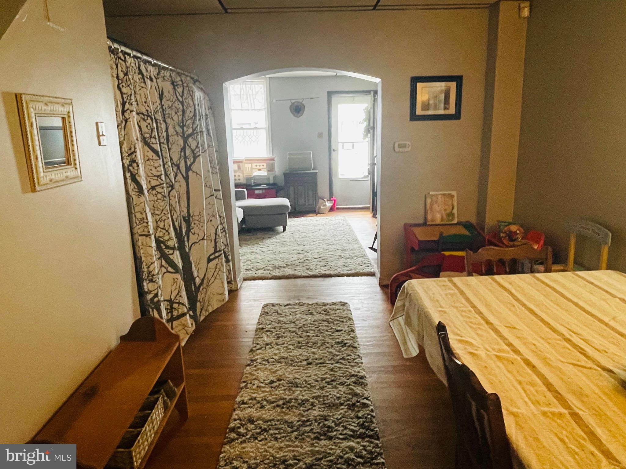 WEST END - Residential