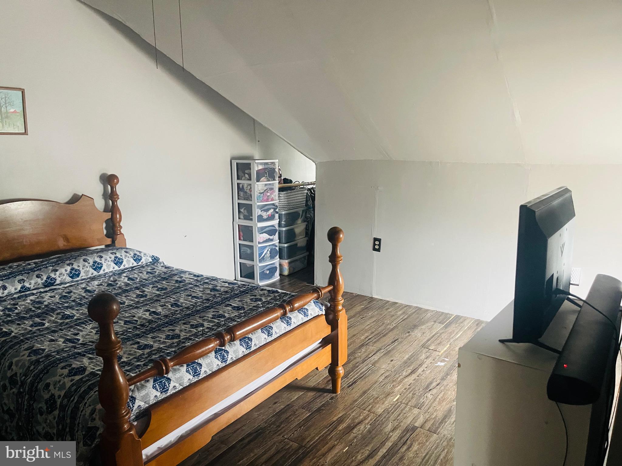 WEST END - Residential