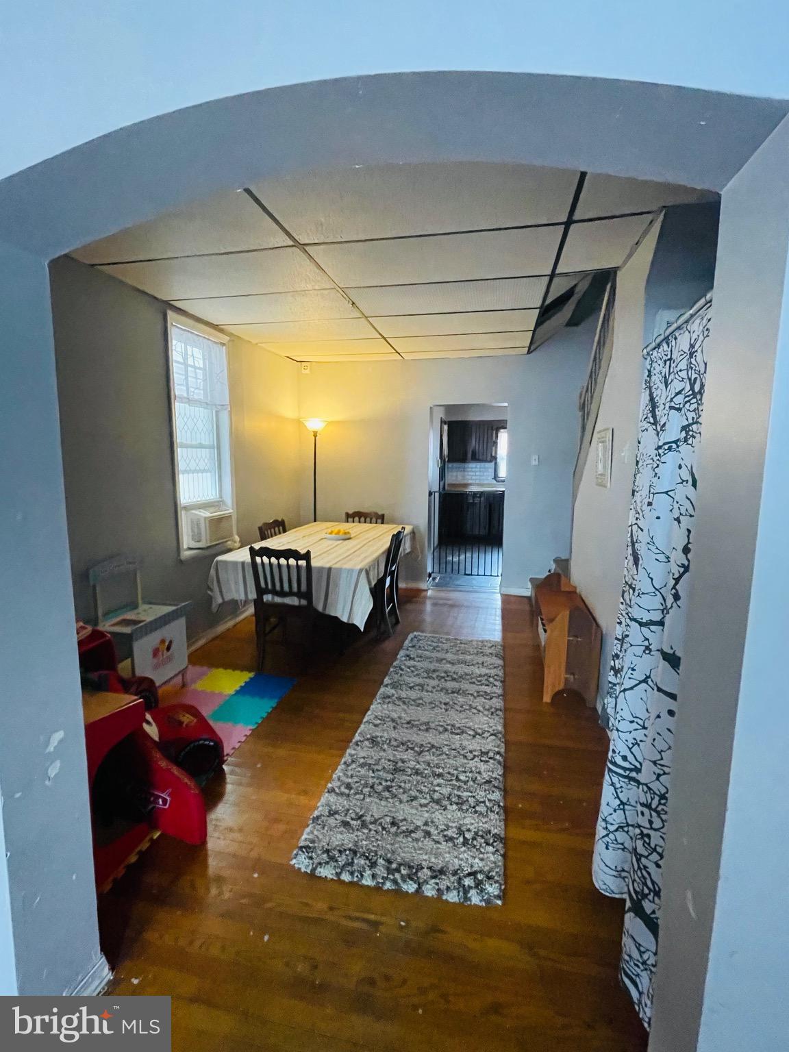 WEST END - Residential