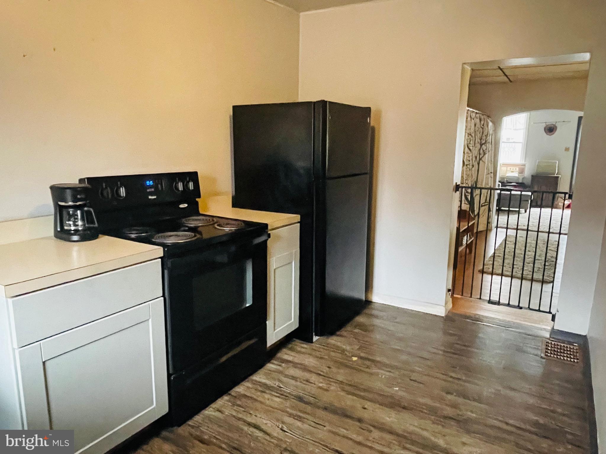 WEST END - Residential