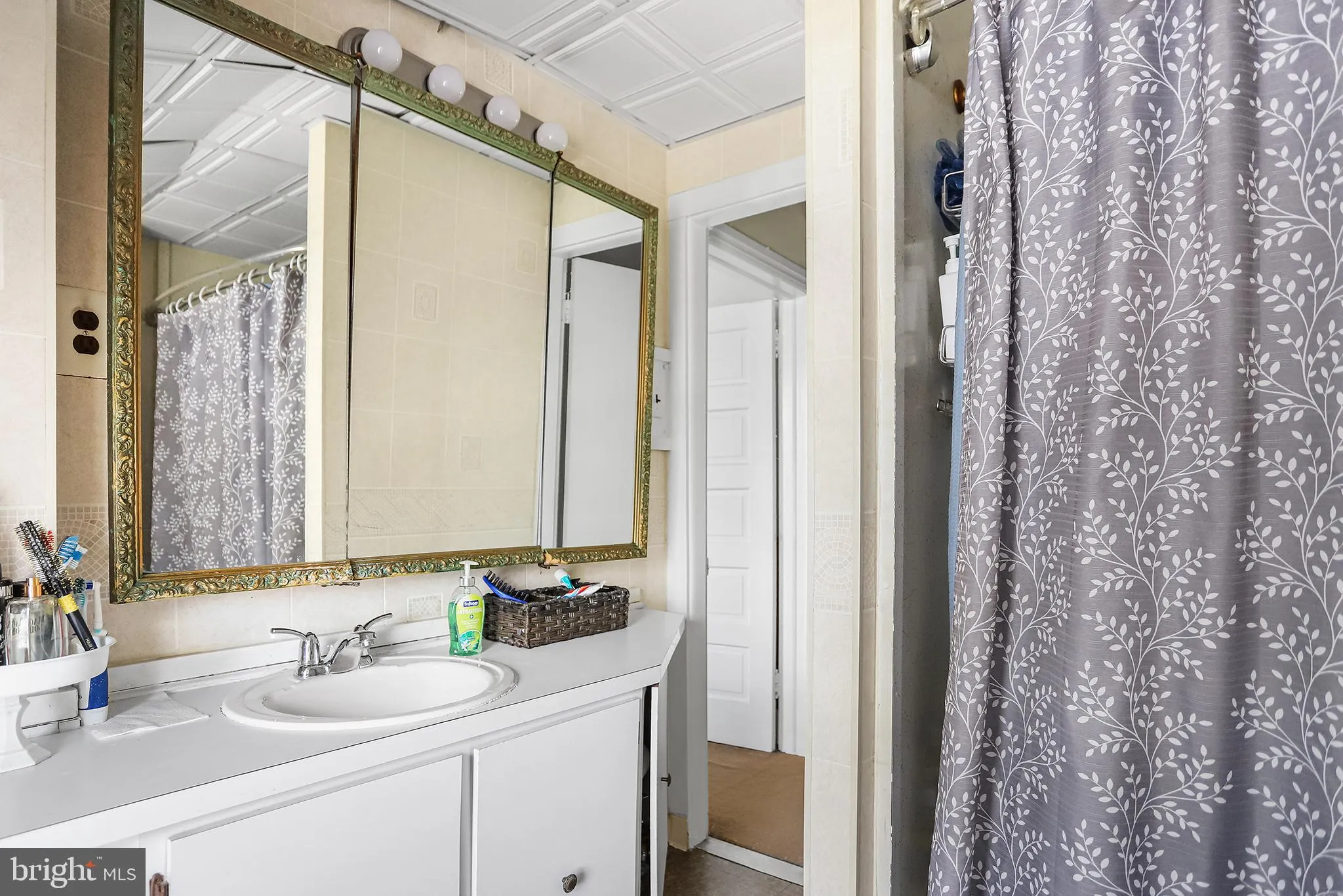 Marcus Hook, Pennsylvania 19061, United States, 3 Bedrooms Bedrooms, ,1 BathroomBathrooms,Residential,Active,173323