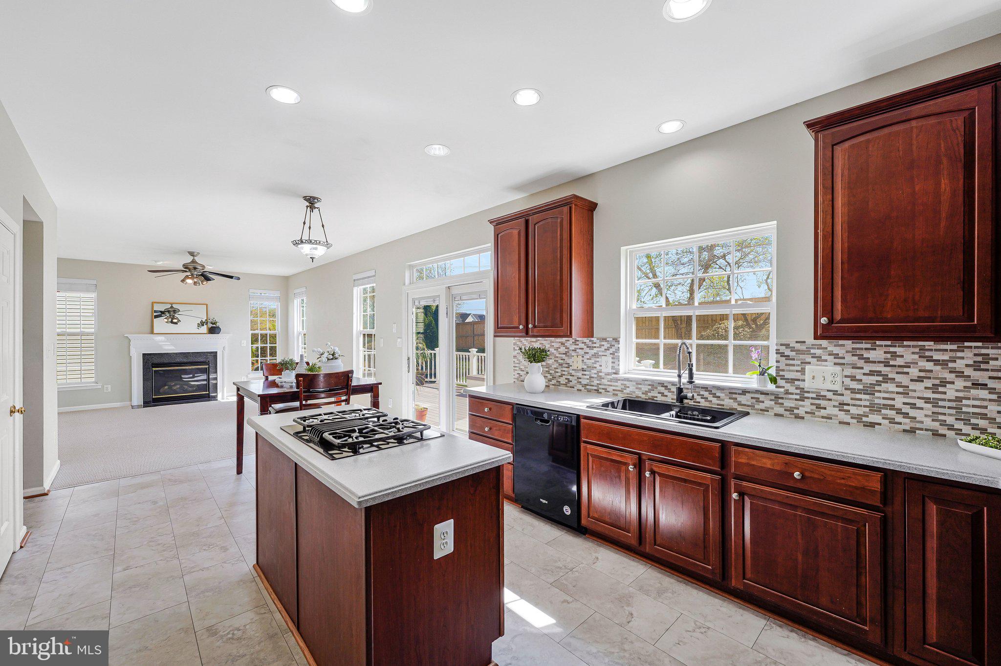 25407 VACATION PLACE