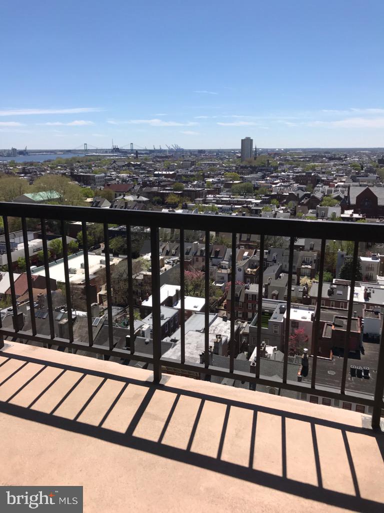 WASHINGTON SQ - Residential Lease