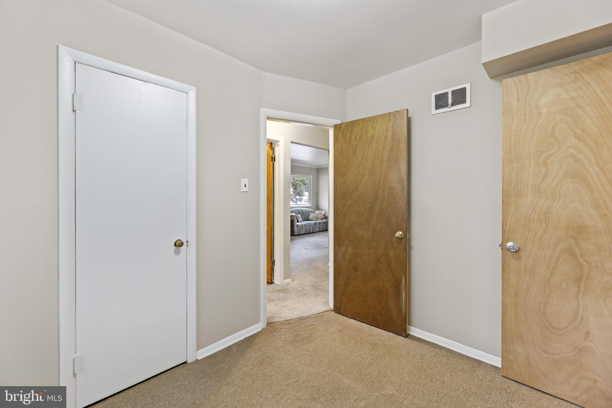 MANASSAS PARK - Residential