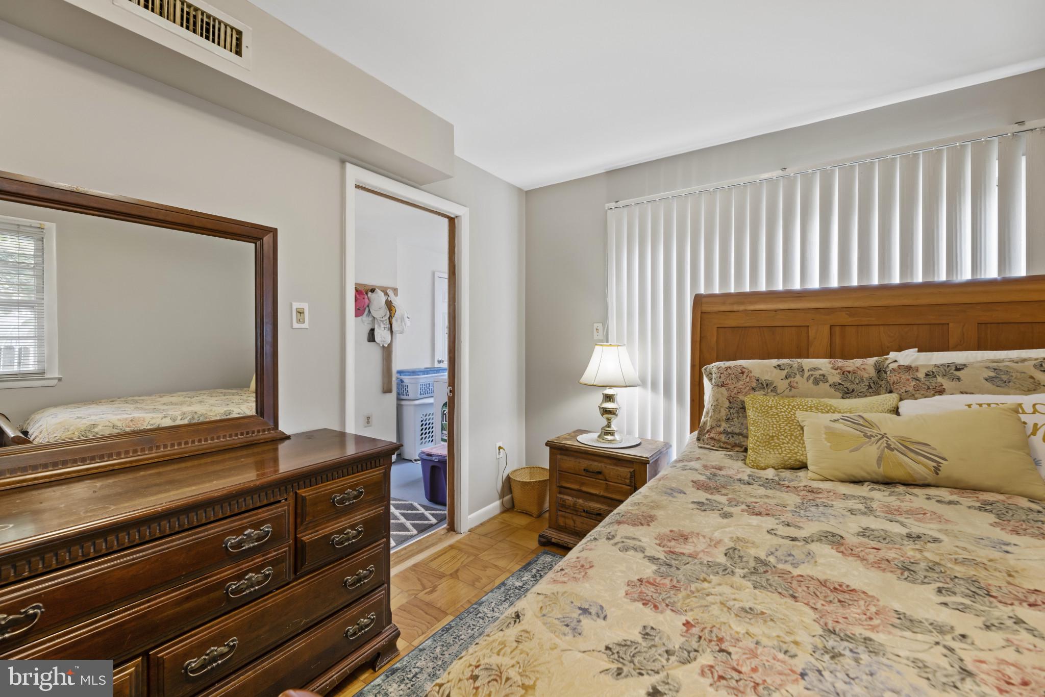 MANASSAS PARK - Residential