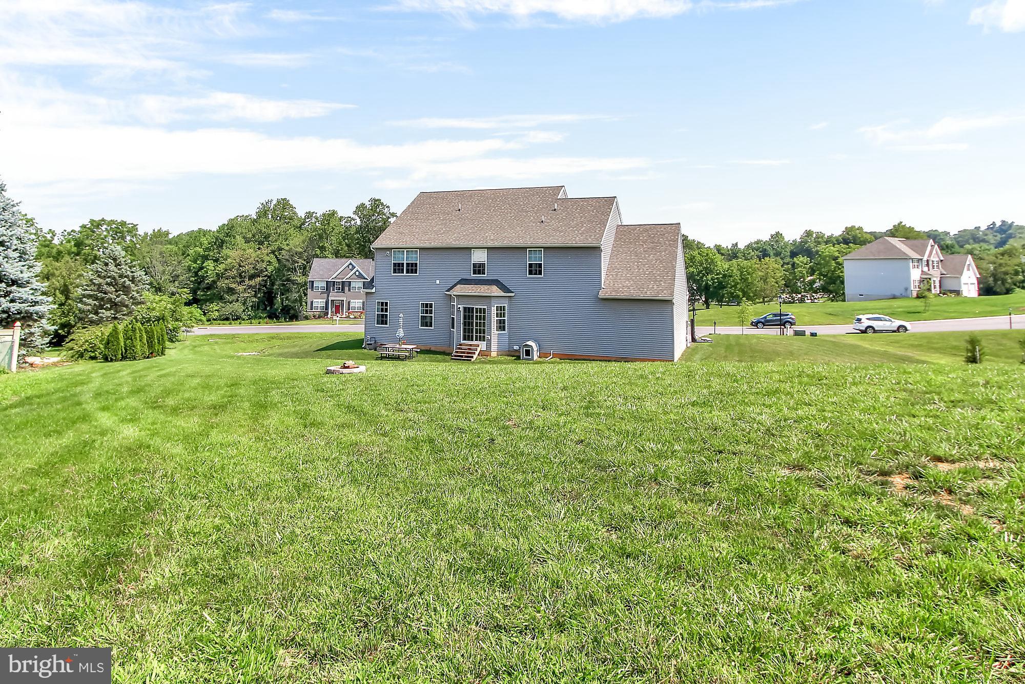 APPLE TREE COURT - Residential