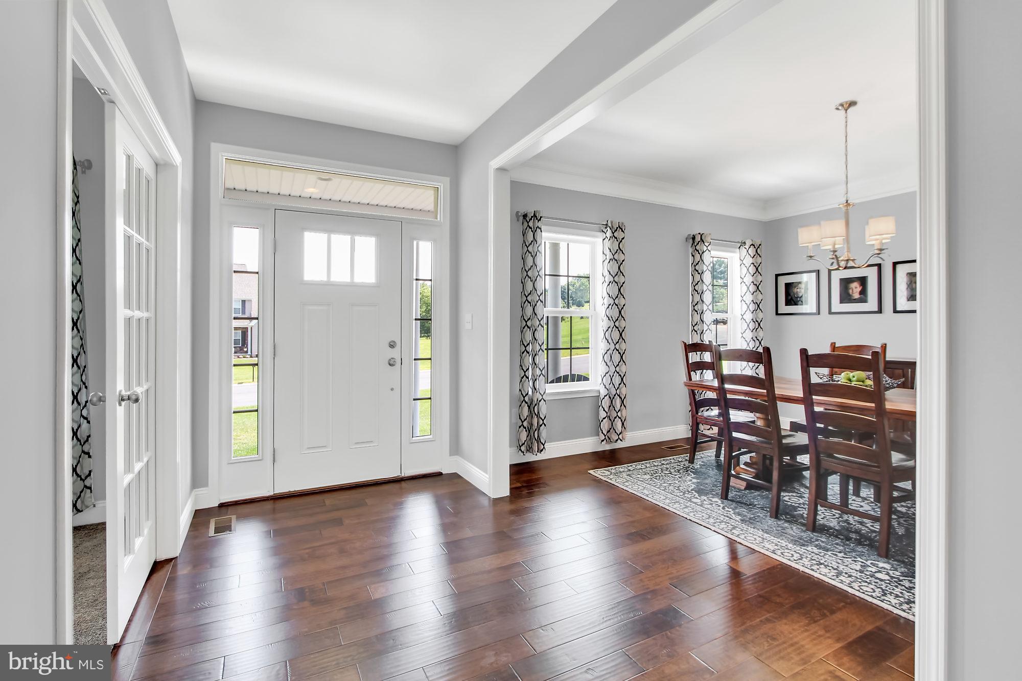 APPLE TREE COURT - Residential