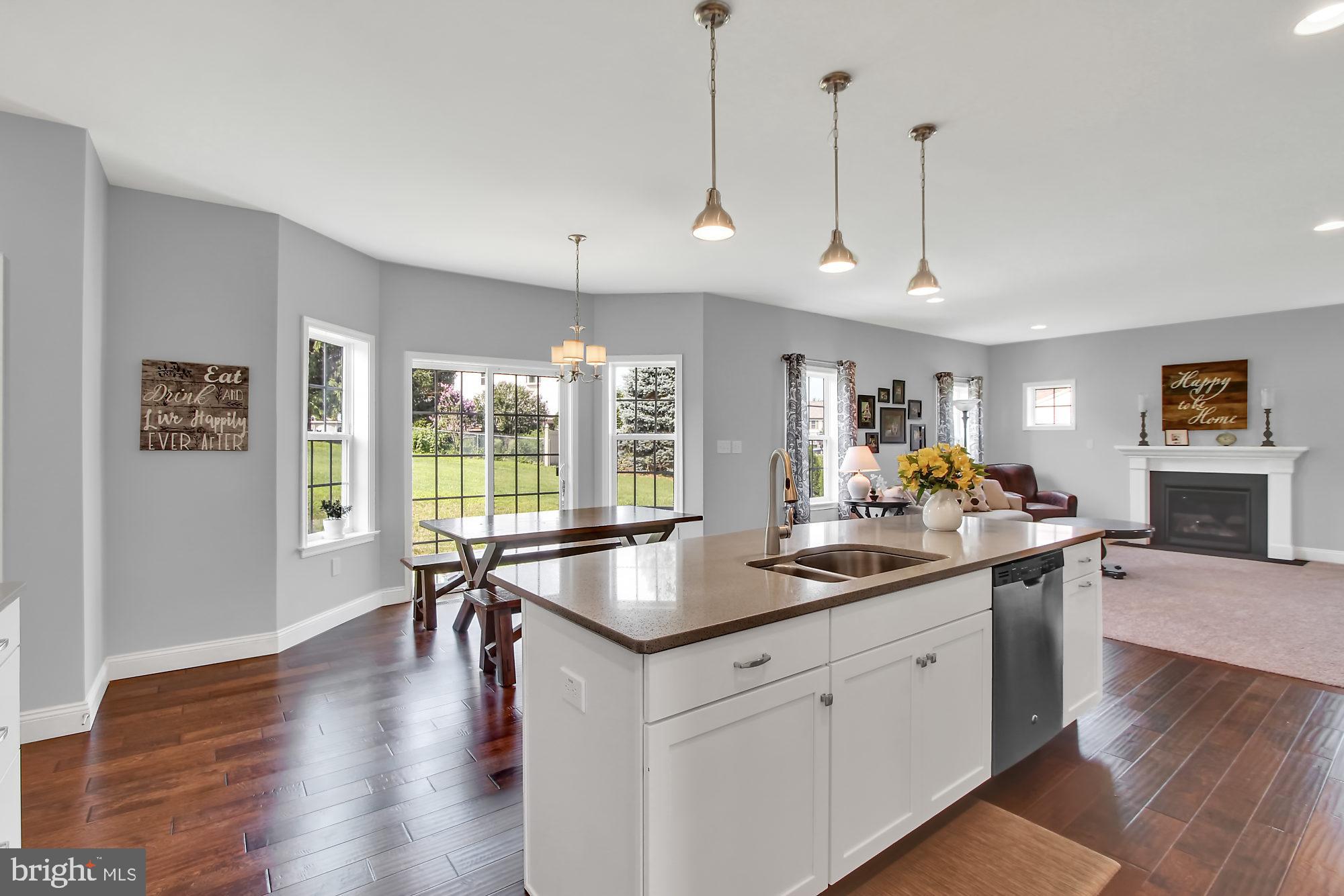 APPLE TREE COURT - Residential