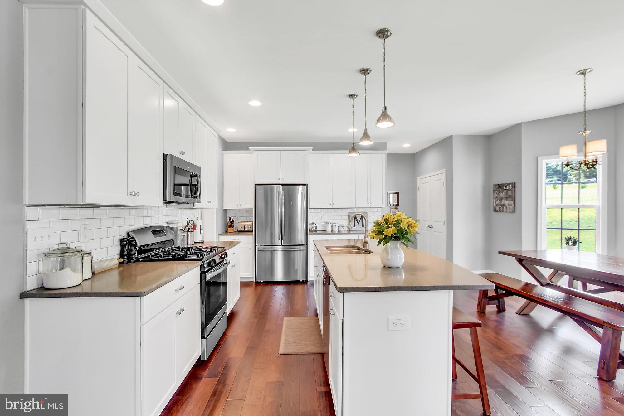 APPLE TREE COURT - Residential