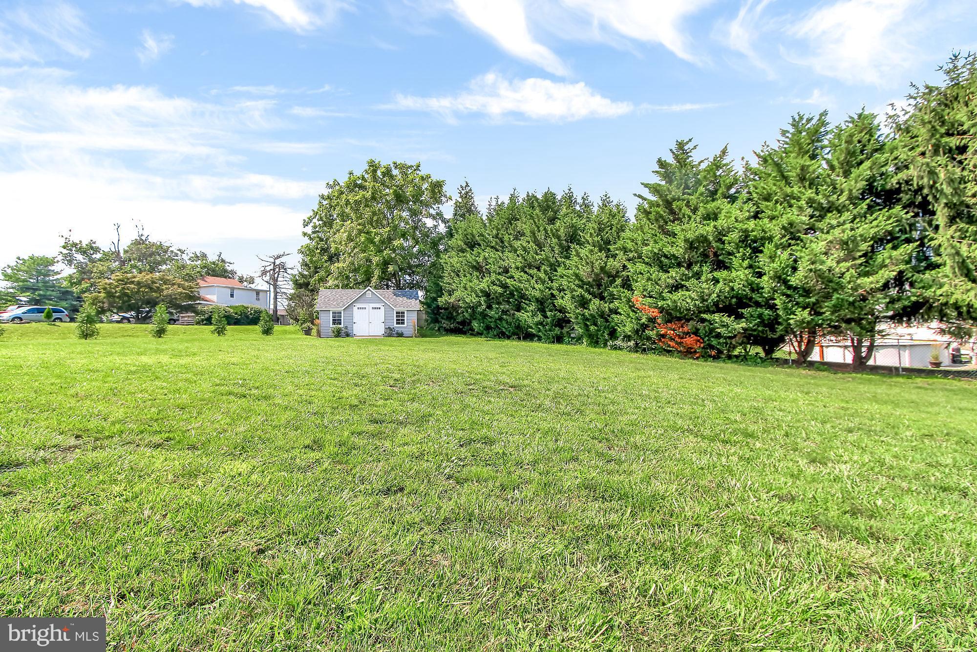APPLE TREE COURT - Residential
