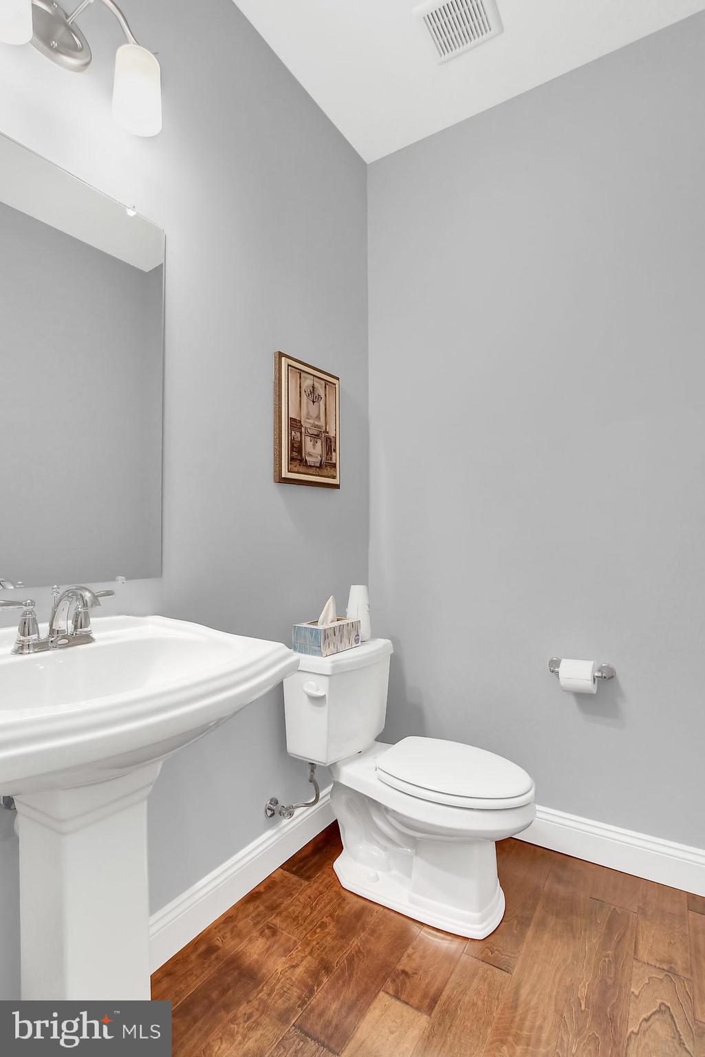 APPLE TREE COURT - Residential
