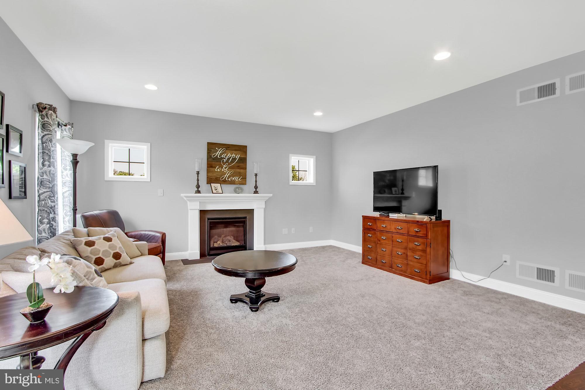 APPLE TREE COURT - Residential