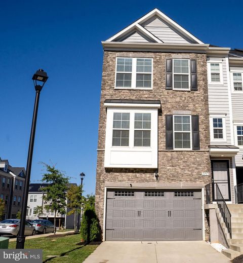 2713 LEWIS AND CLARK AVENUE UPPER MARLBORO MD 20774